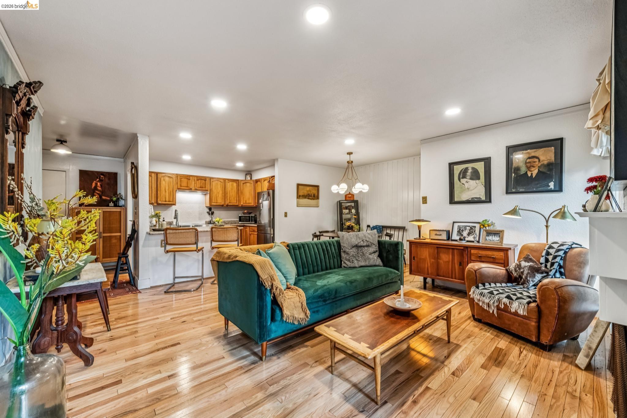 Photo #5: 41125919 Listing: Photo #5