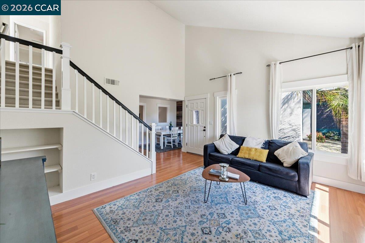 Detail Gallery Image 11 of 49 For 10005 Foxboro Cir, San Ramon,  CA 94583 - 3 Beds | 2/1 Baths