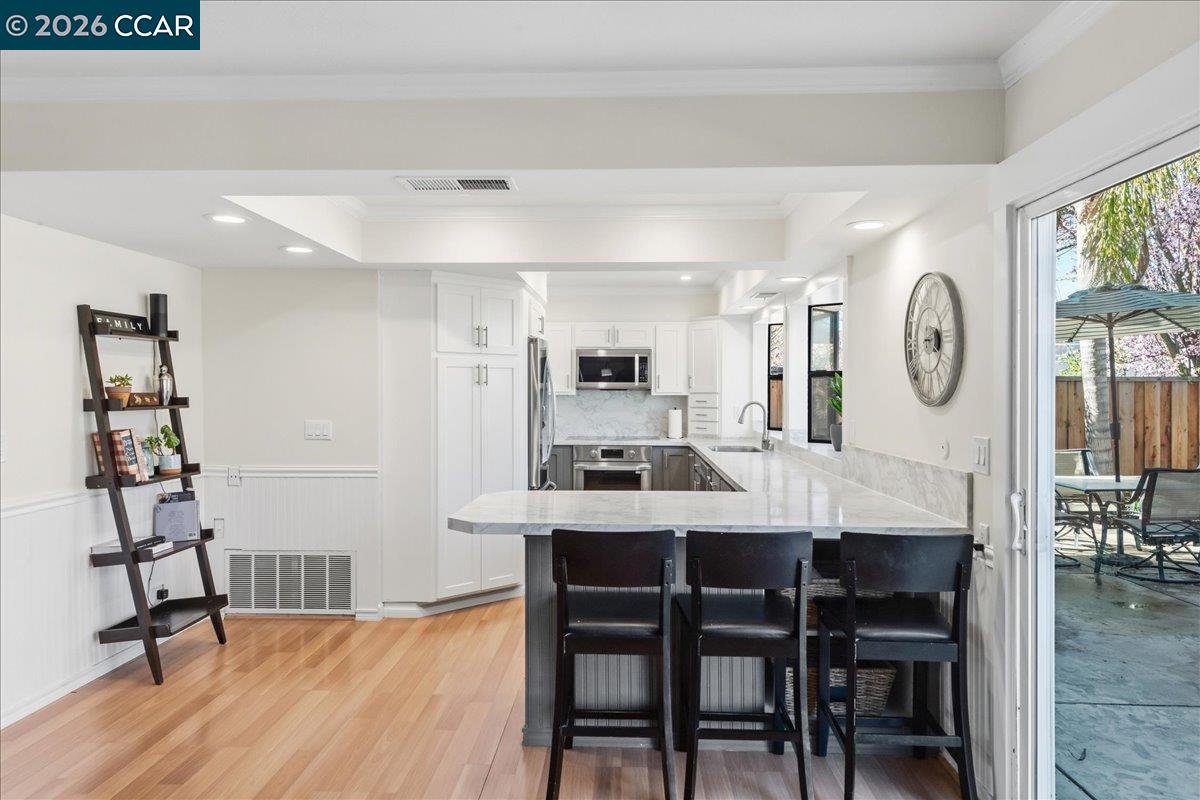 Detail Gallery Image 16 of 49 For 10005 Foxboro Cir, San Ramon,  CA 94583 - 3 Beds | 2/1 Baths