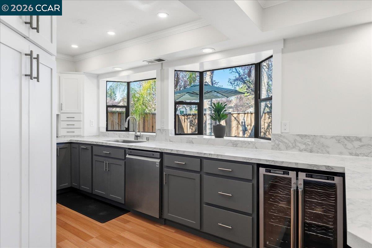 Detail Gallery Image 17 of 49 For 10005 Foxboro Cir, San Ramon,  CA 94583 - 3 Beds | 2/1 Baths