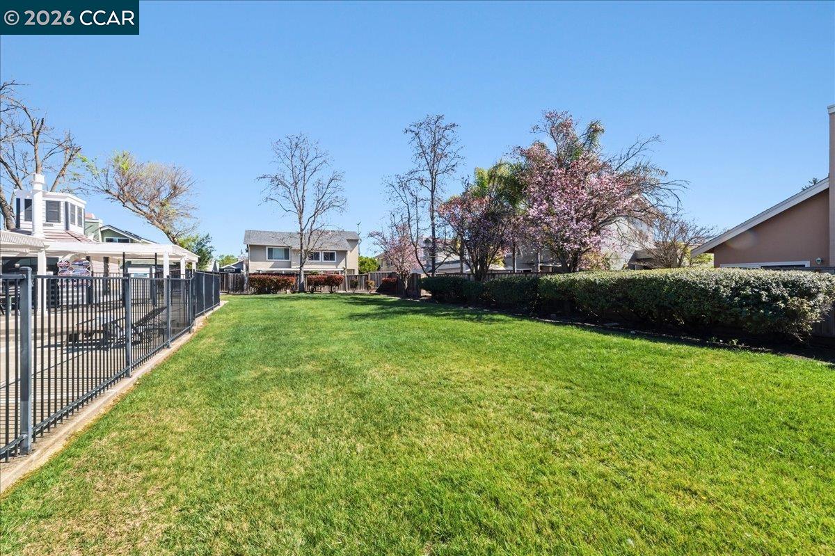 Detail Gallery Image 40 of 49 For 10005 Foxboro Cir, San Ramon,  CA 94583 - 3 Beds | 2/1 Baths