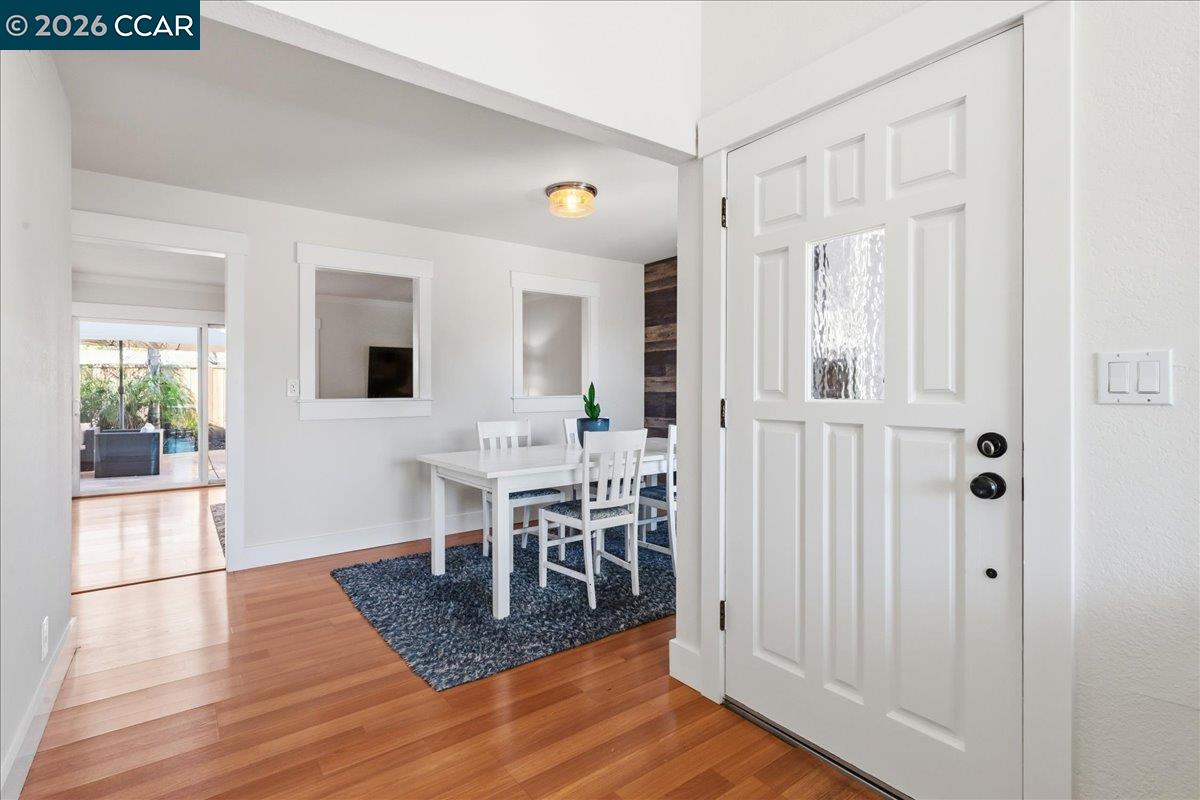 Detail Gallery Image 6 of 49 For 10005 Foxboro Cir, San Ramon,  CA 94583 - 3 Beds | 2/1 Baths
