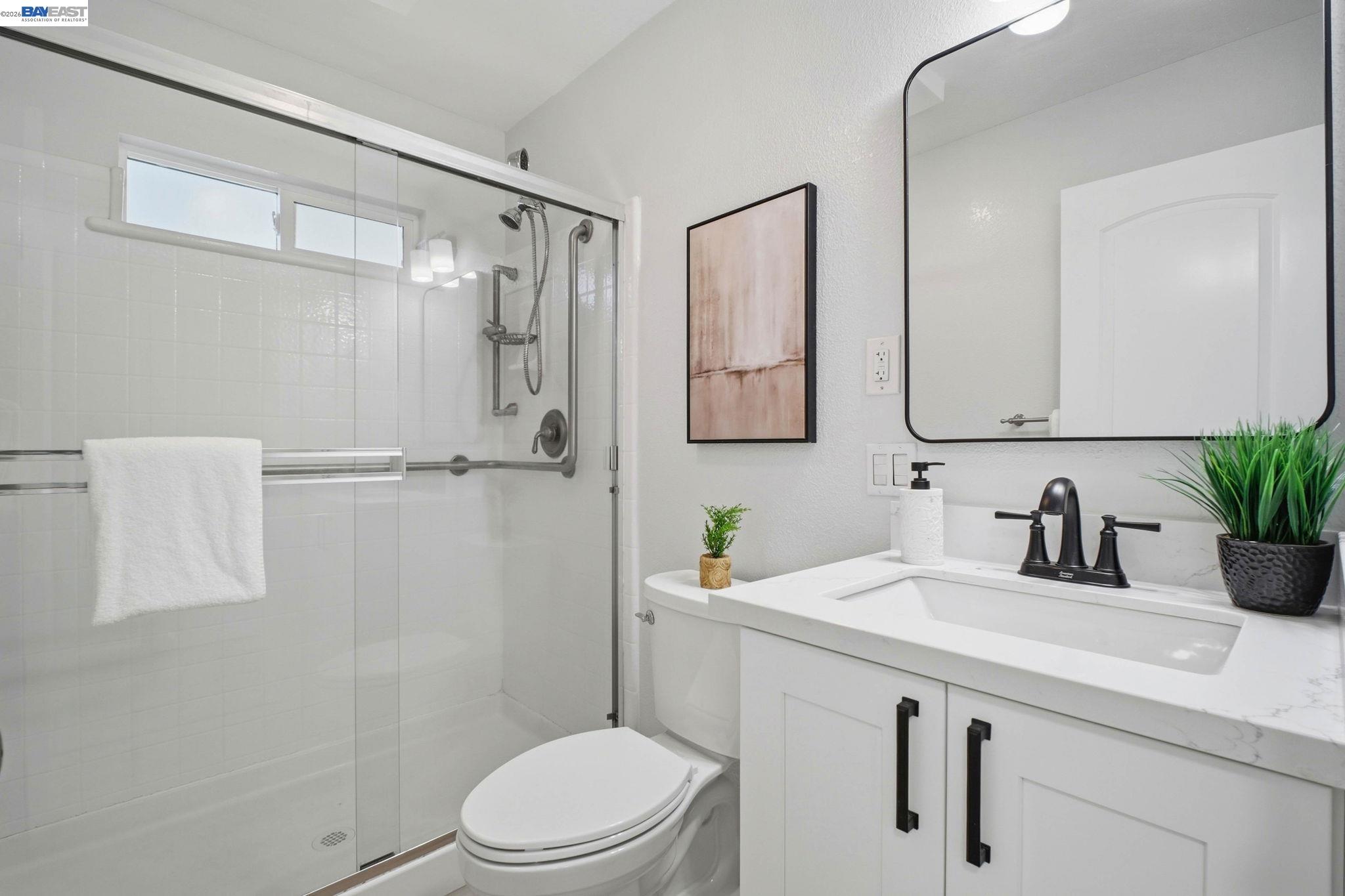 Detail Gallery Image 22 of 35 For 3136 Mission View Dr, Fremont,  CA 94538 - 3 Beds | 1/1 Baths