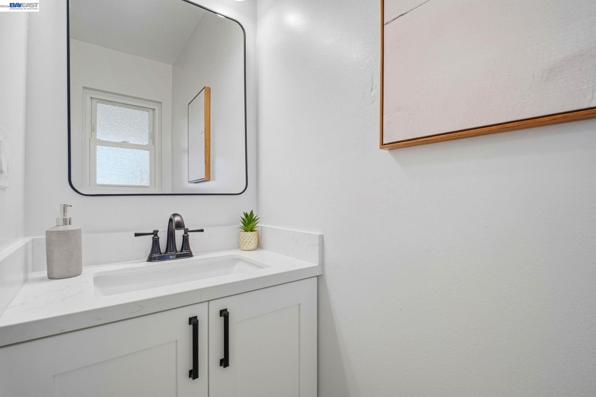 Detail Gallery Image 23 of 35 For 3136 Mission View Dr, Fremont,  CA 94538 - 3 Beds | 1/1 Baths