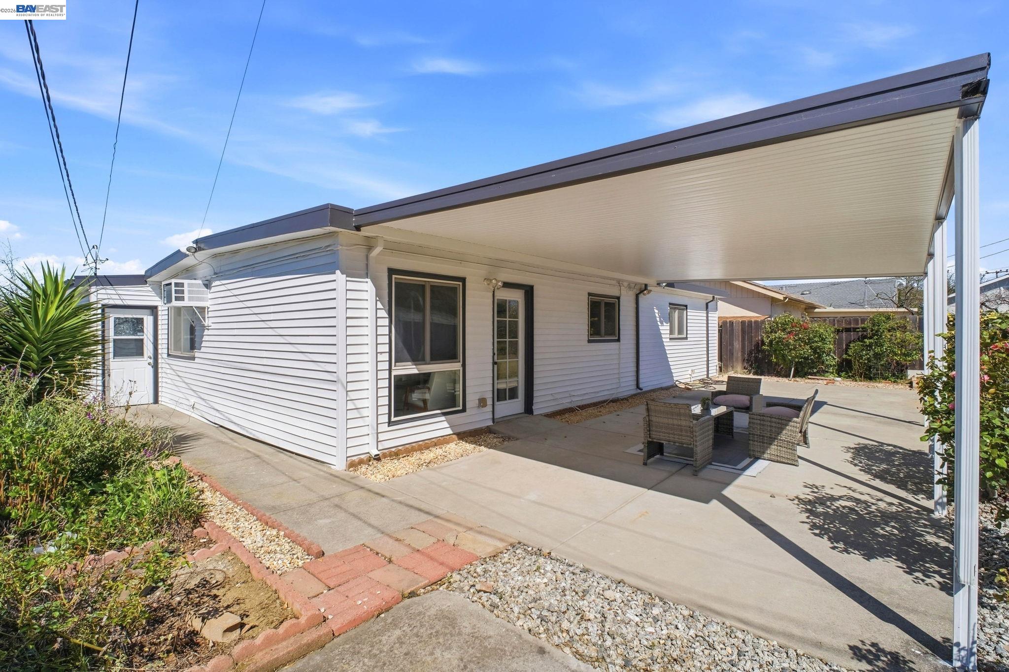 Detail Gallery Image 26 of 35 For 3136 Mission View Dr, Fremont,  CA 94538 - 3 Beds | 1/1 Baths