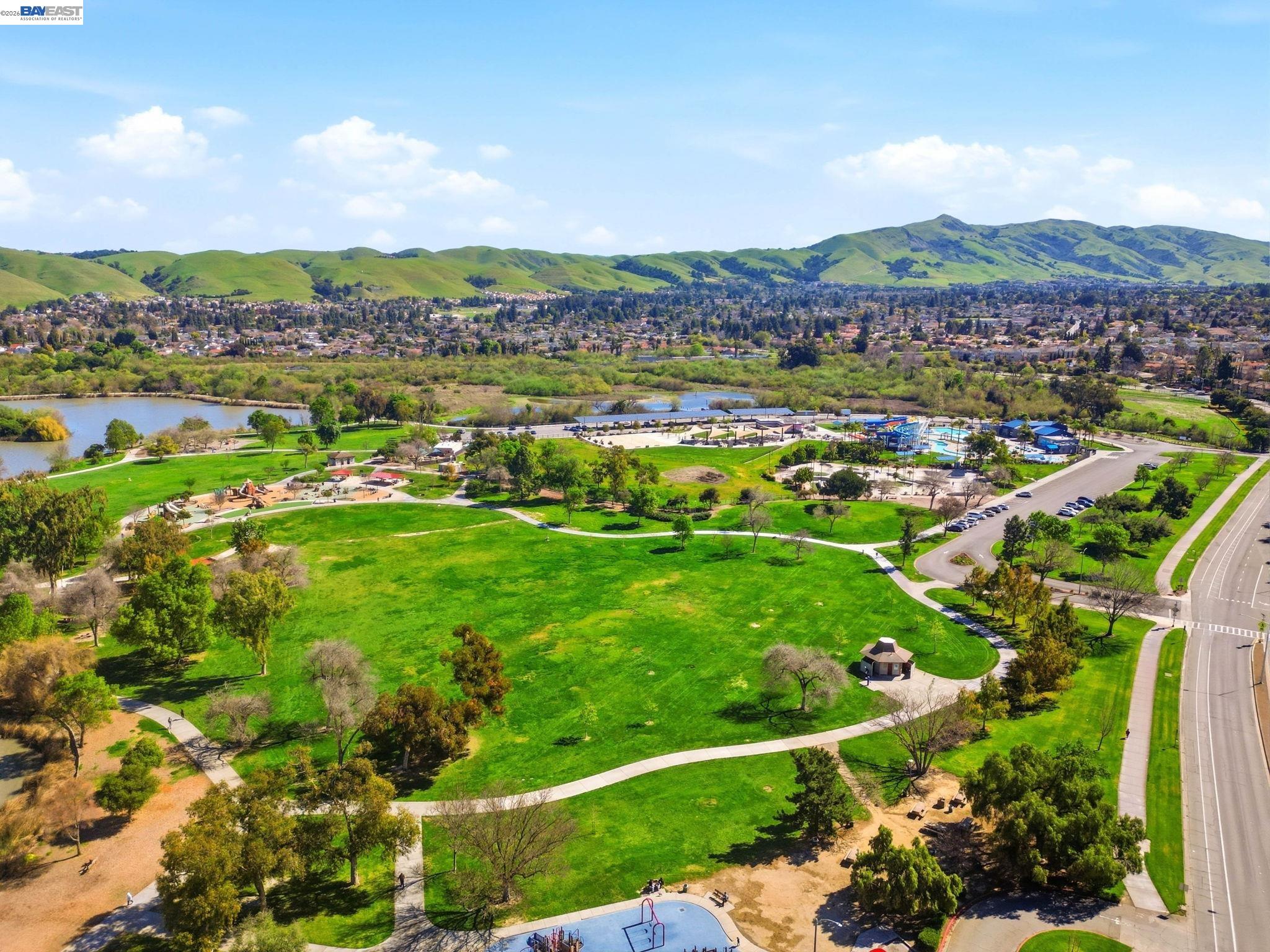 Detail Gallery Image 32 of 35 For 3136 Mission View Dr, Fremont,  CA 94538 - 3 Beds | 1/1 Baths