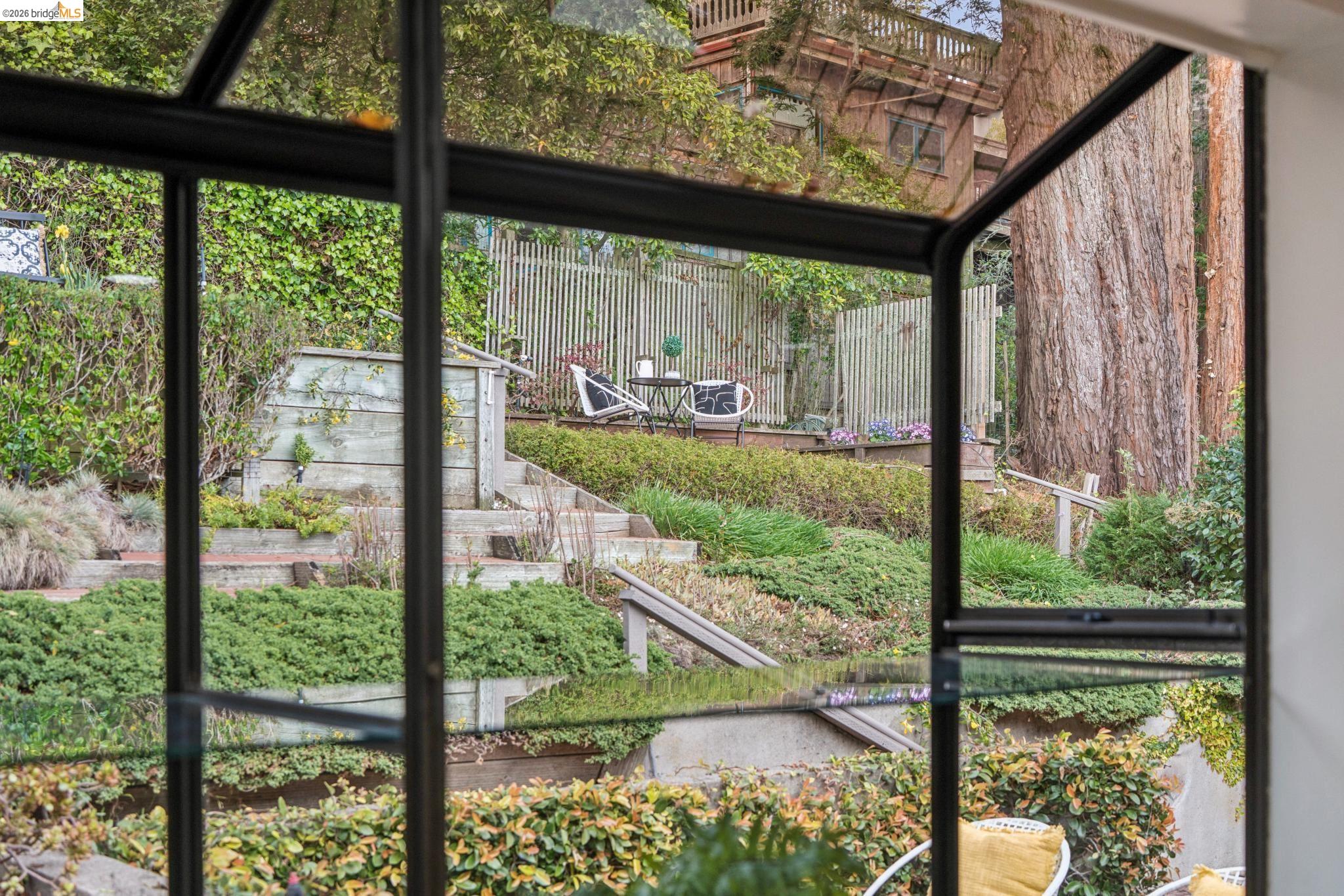 Detail Gallery Image 34 of 45 For 1155 Keeler Ave, Berkeley,  CA 94708 - 4 Beds | 2 Baths