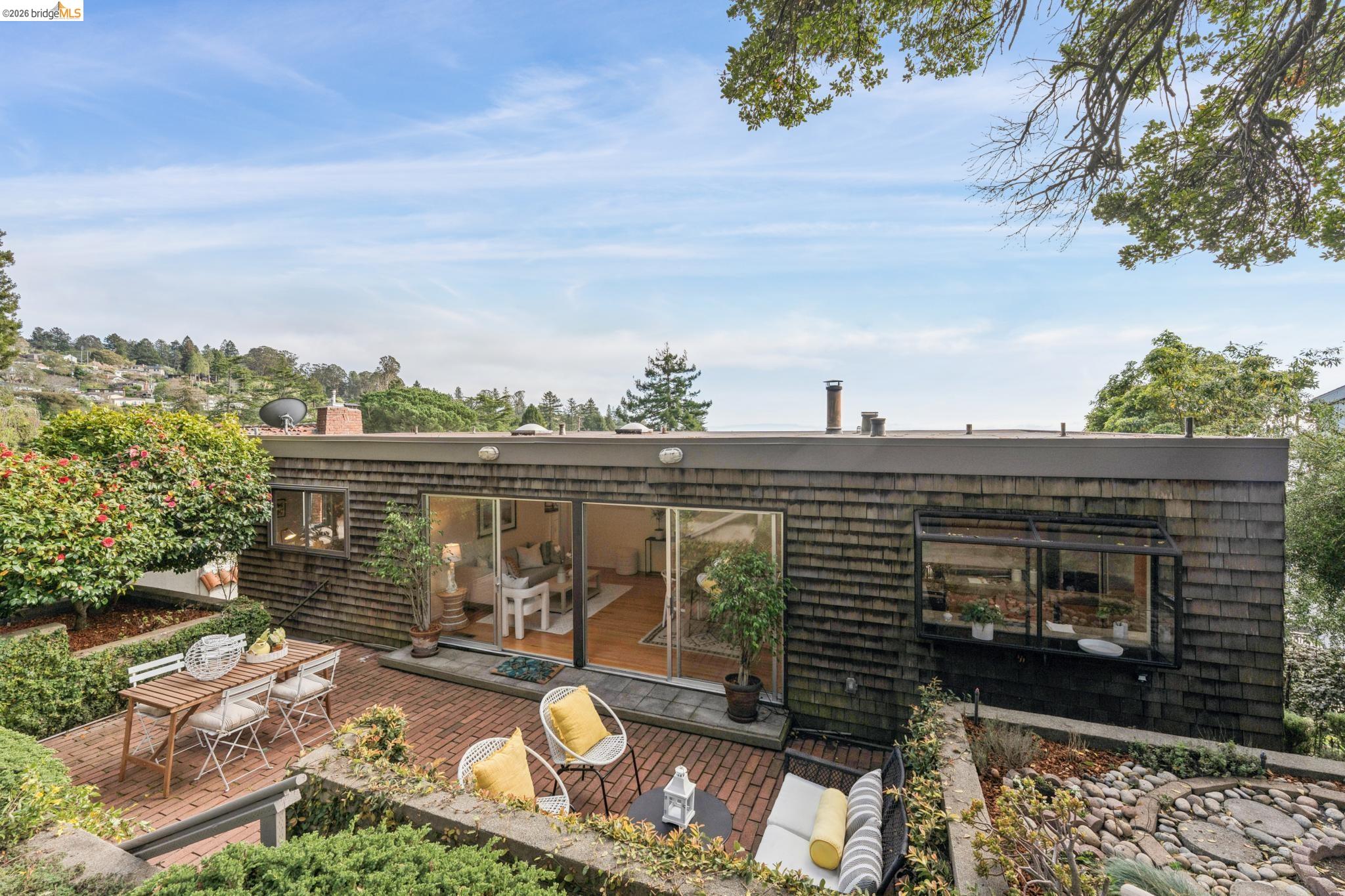 Detail Gallery Image 42 of 45 For 1155 Keeler Ave, Berkeley,  CA 94708 - 4 Beds | 2 Baths