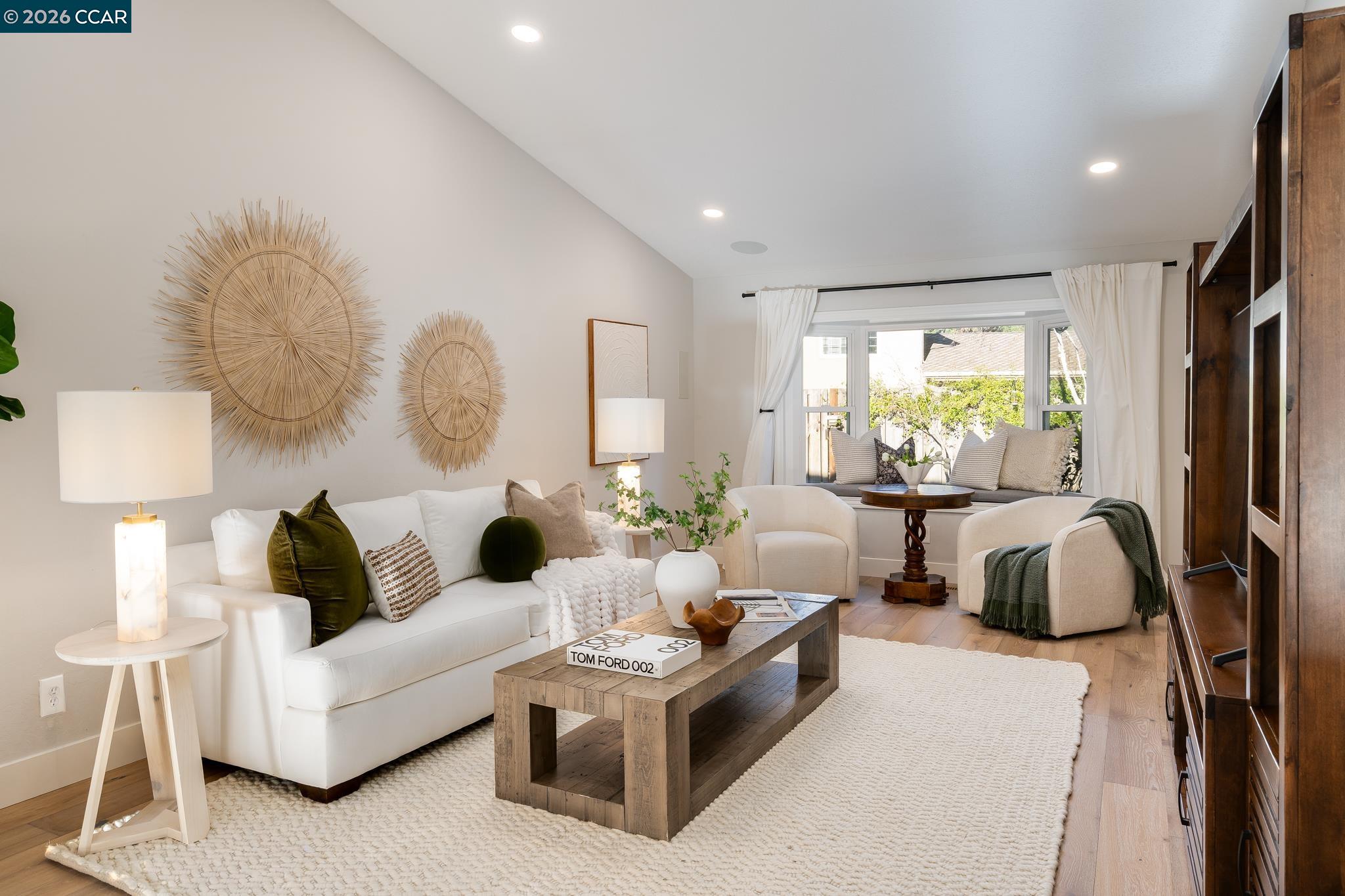 Detail Gallery Image 4 of 34 For 34 Pony Ct, San Ramon,  CA 94583 - 4 Beds | 2 Baths