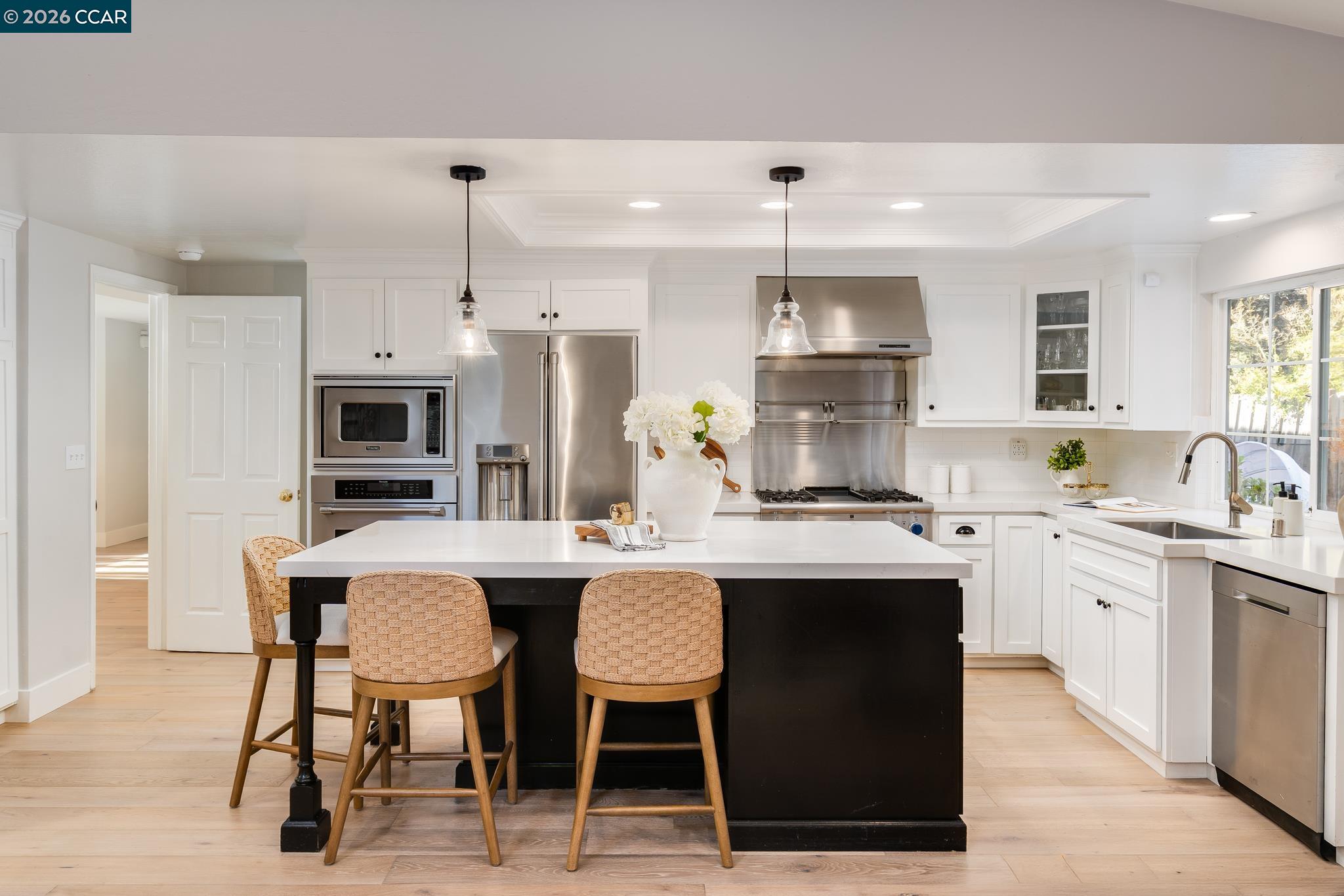 Detail Gallery Image 9 of 34 For 34 Pony Ct, San Ramon,  CA 94583 - 4 Beds | 2 Baths