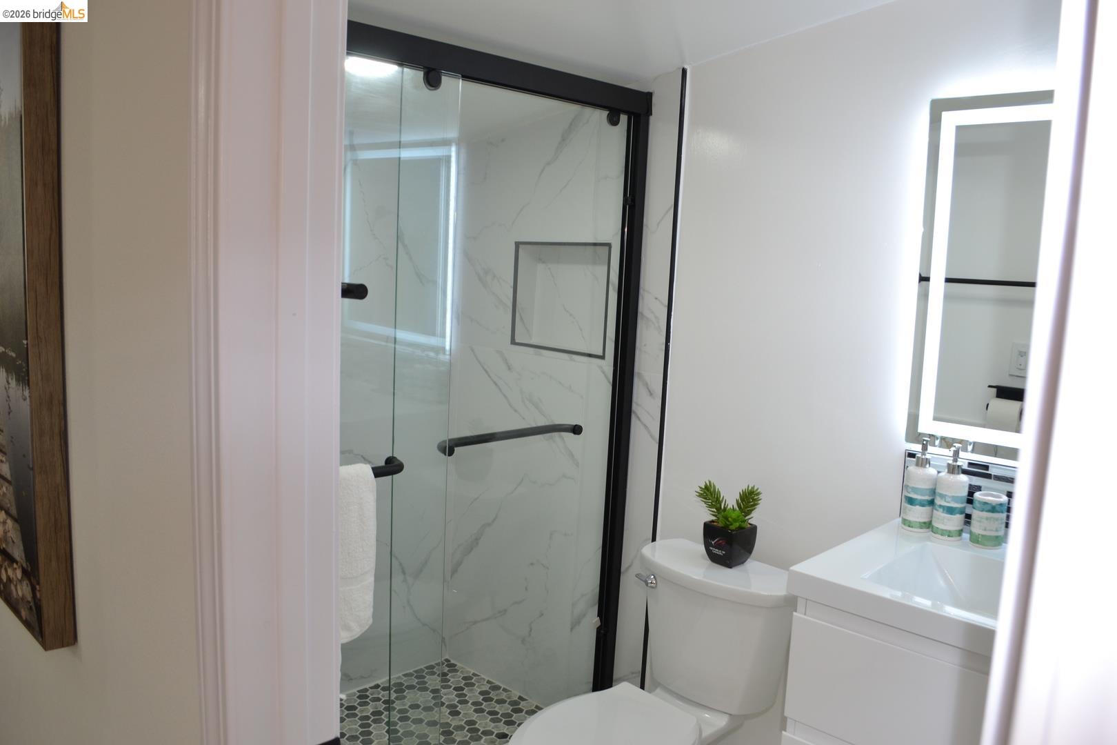 Detail Gallery Image 19 of 34 For 1516 Oscar St, Richmond,  CA 94804 - 3 Beds | 2 Baths