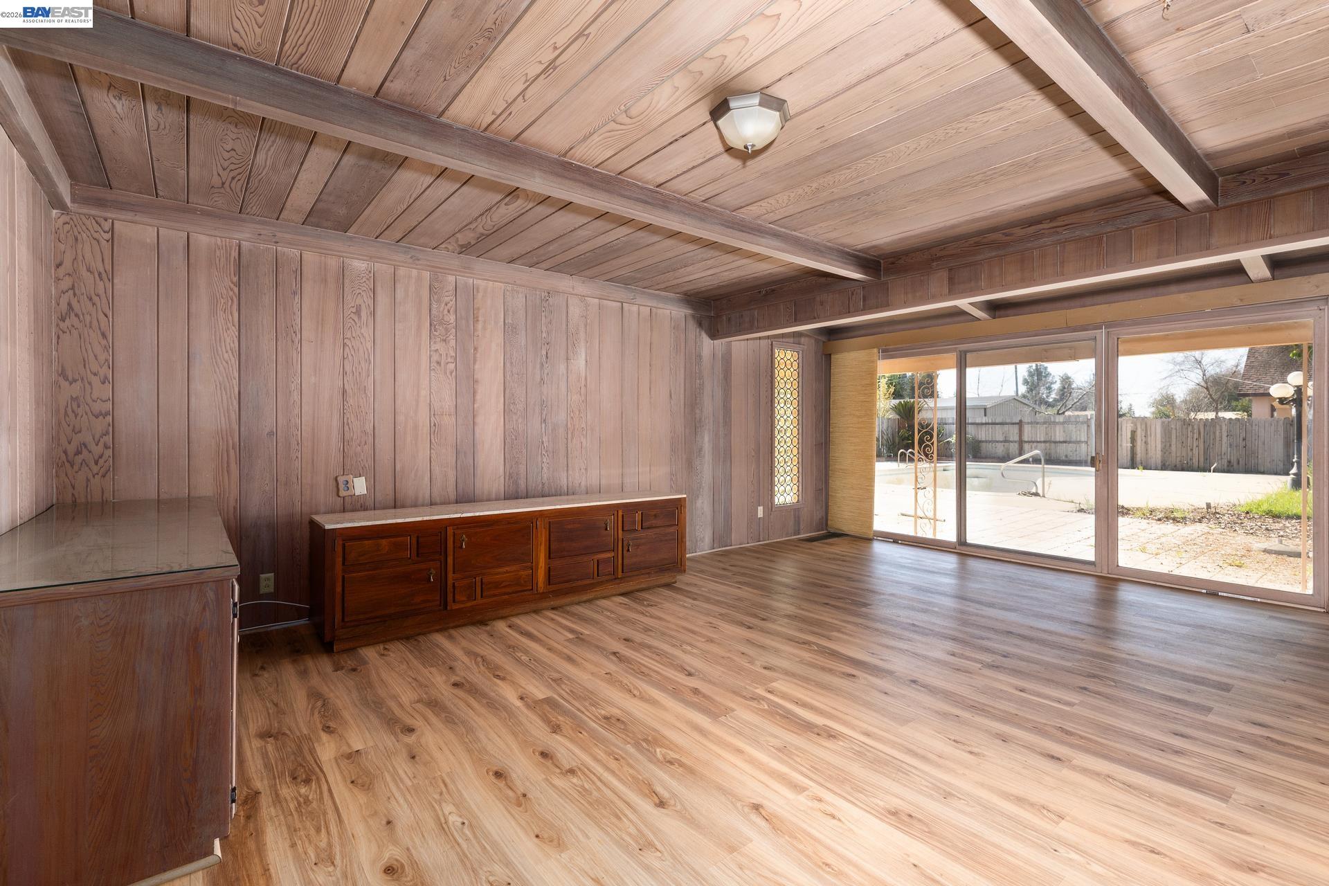 Detail Gallery Image 18 of 60 For 805 Lyon Ave, Sanger,  CA 93657 - 4 Beds | 3/1 Baths