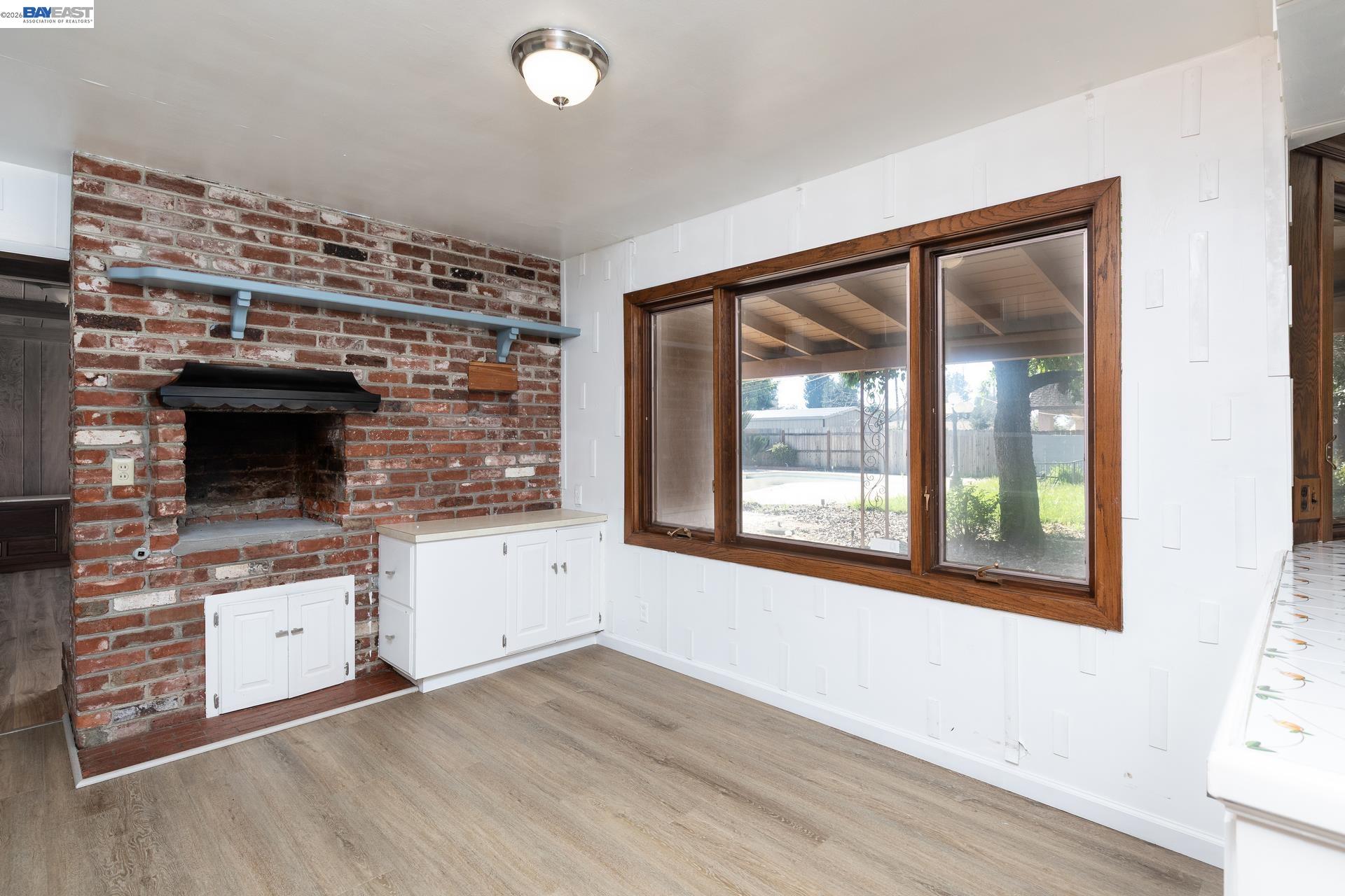 Detail Gallery Image 22 of 60 For 805 Lyon Ave, Sanger,  CA 93657 - 4 Beds | 3/1 Baths