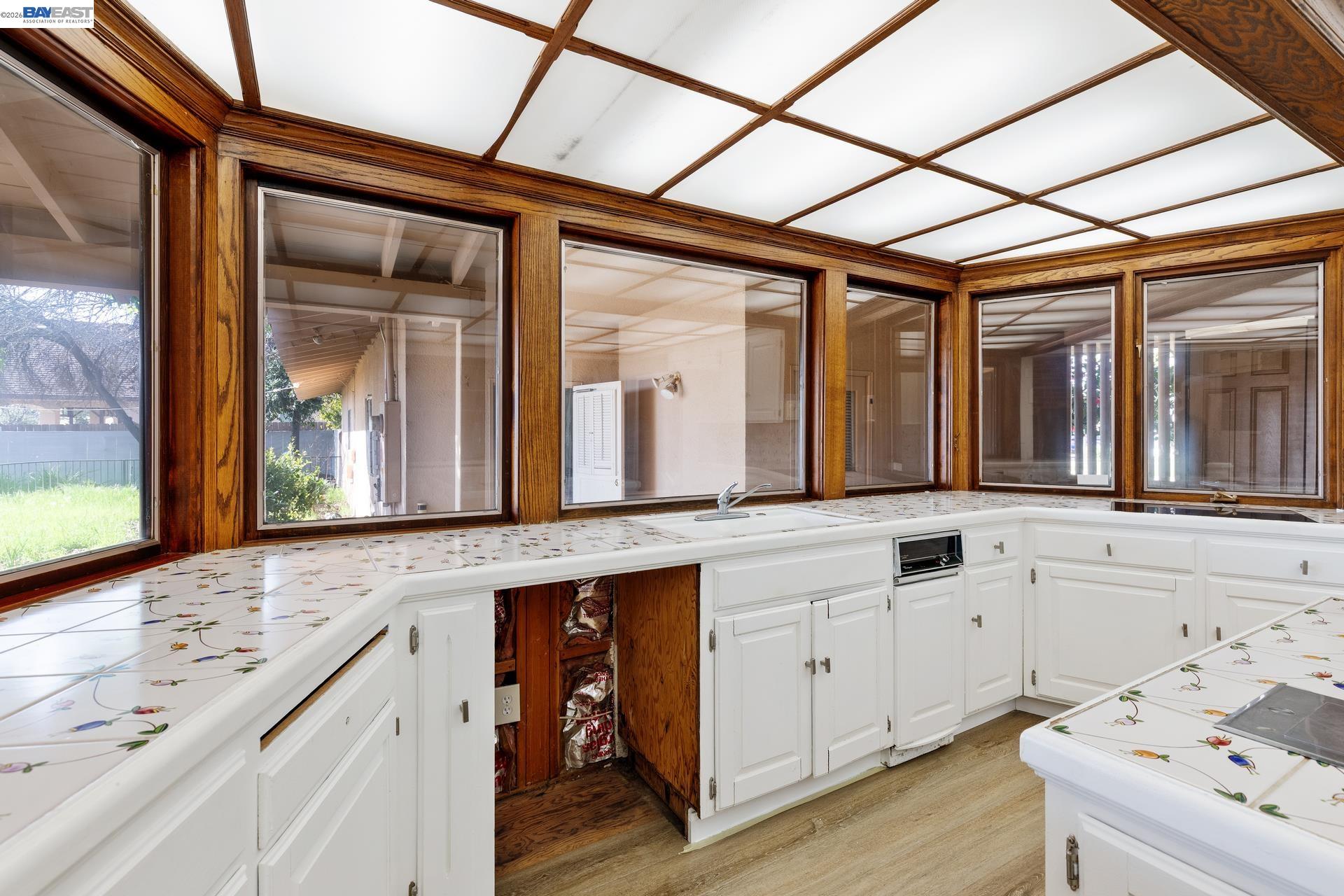 Detail Gallery Image 26 of 60 For 805 Lyon Ave, Sanger,  CA 93657 - 4 Beds | 3/1 Baths