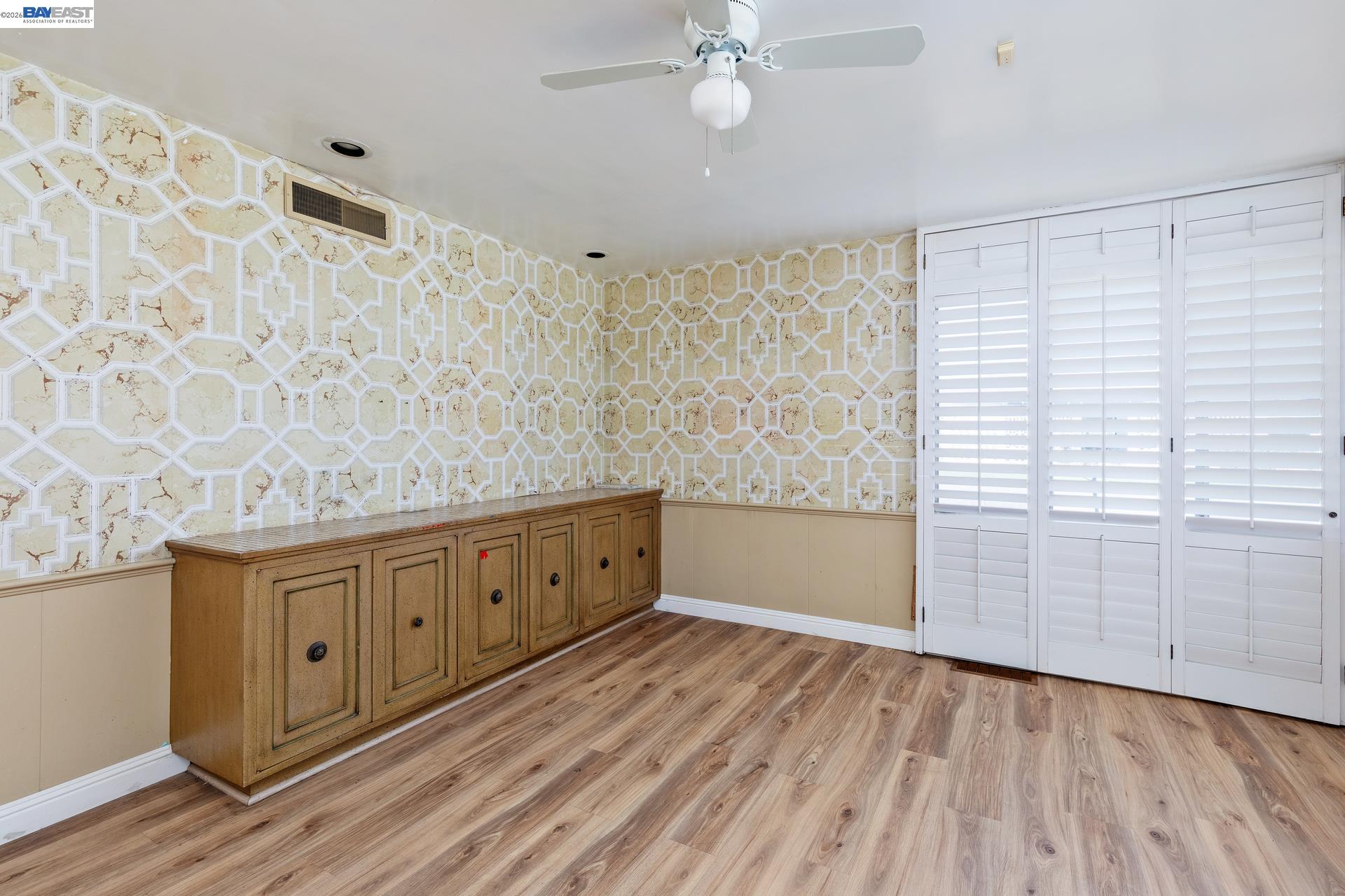 Detail Gallery Image 30 of 60 For 805 Lyon Ave, Sanger,  CA 93657 - 4 Beds | 3/1 Baths