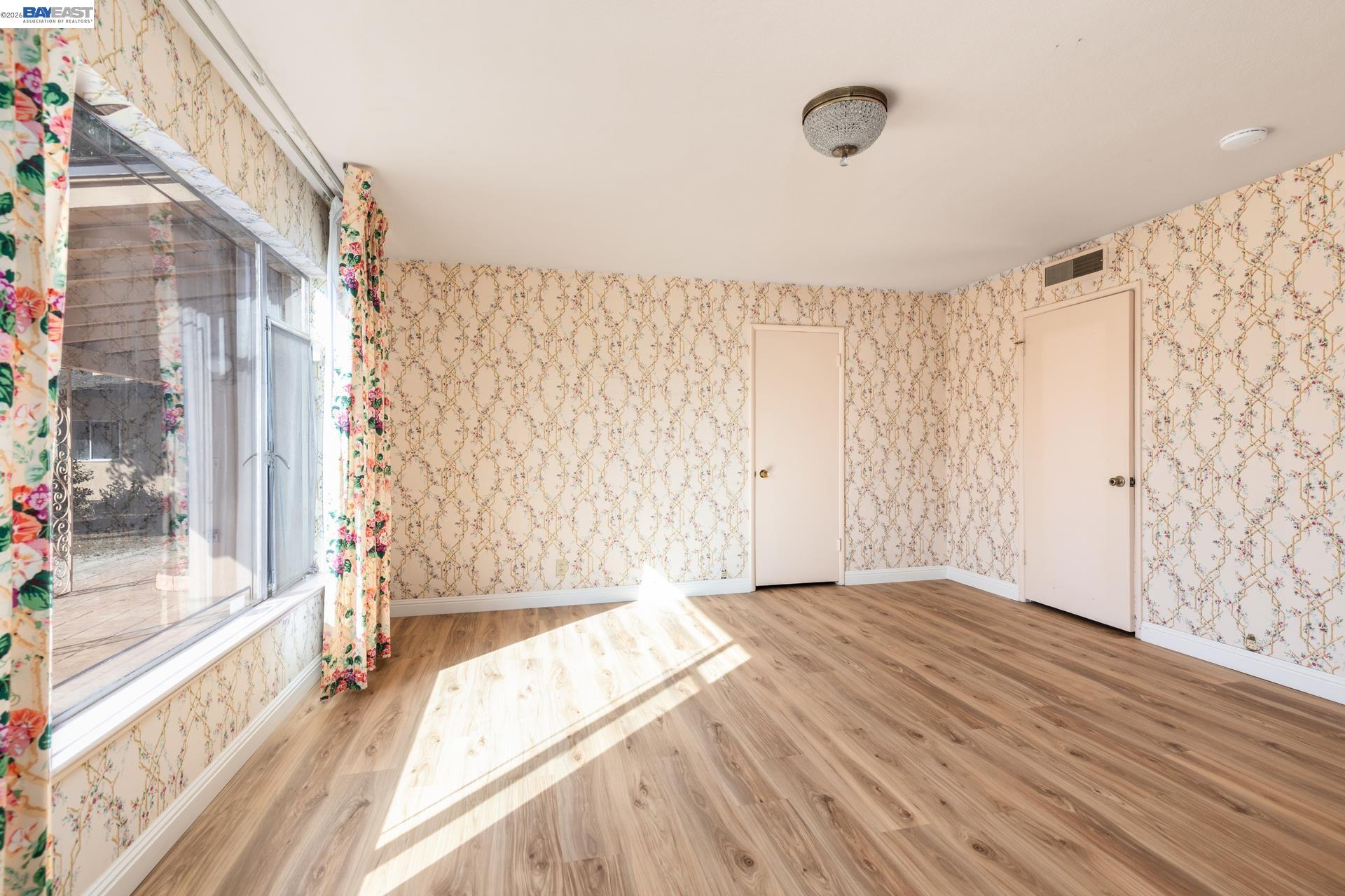 Detail Gallery Image 39 of 60 For 805 Lyon Ave, Sanger,  CA 93657 - 4 Beds | 3/1 Baths