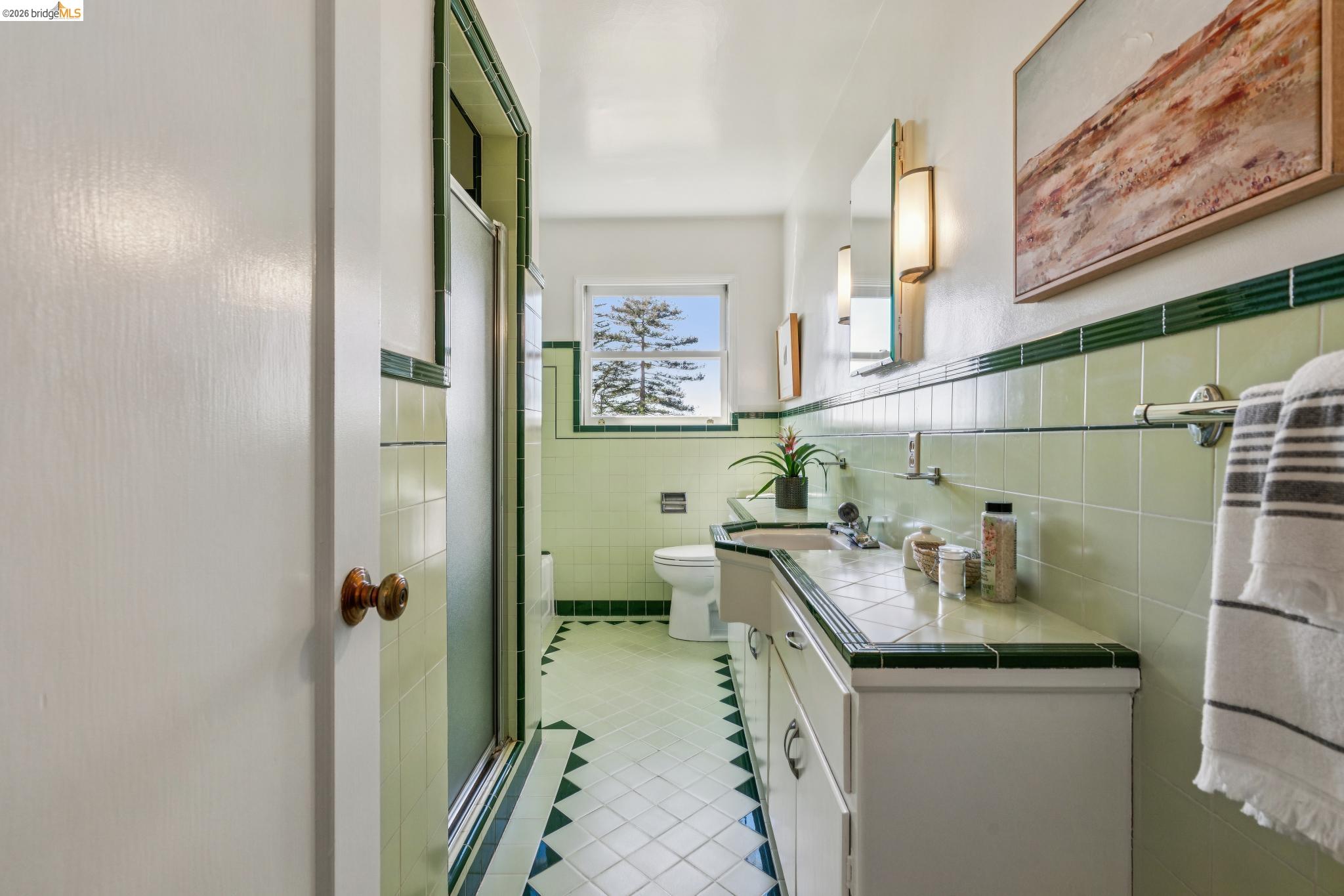 Detail Gallery Image 28 of 41 For 890 Keeler Ave, Berkeley,  CA 94708 - 3 Beds | 1/1 Baths