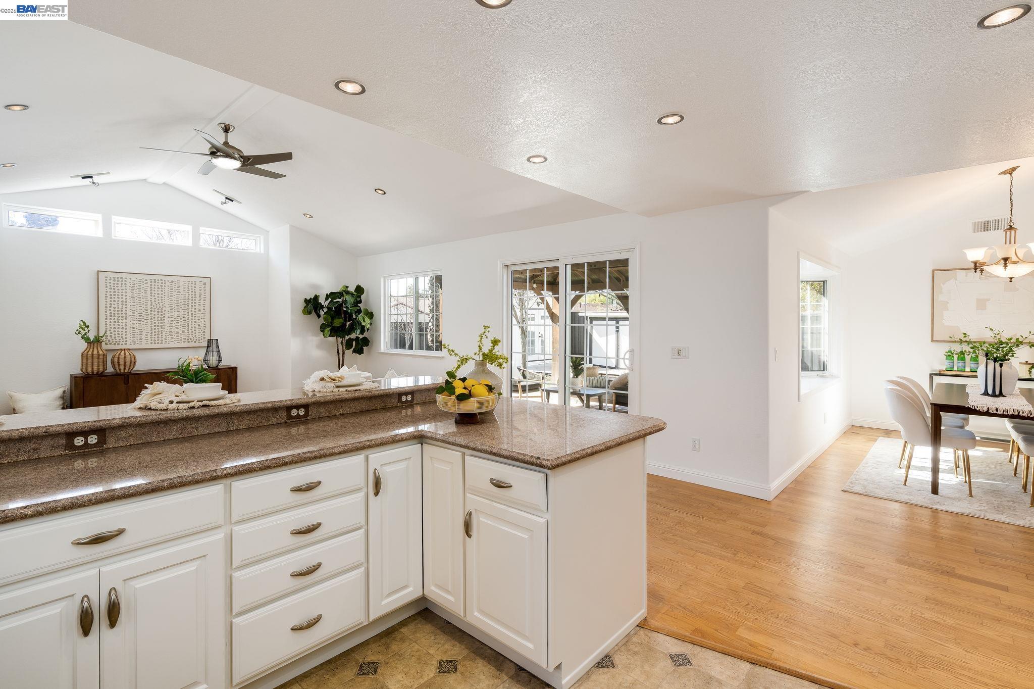 Detail Gallery Image 11 of 39 For 7434 Larkdale Ave, Dublin,  CA 94568 - 3 Beds | 2 Baths