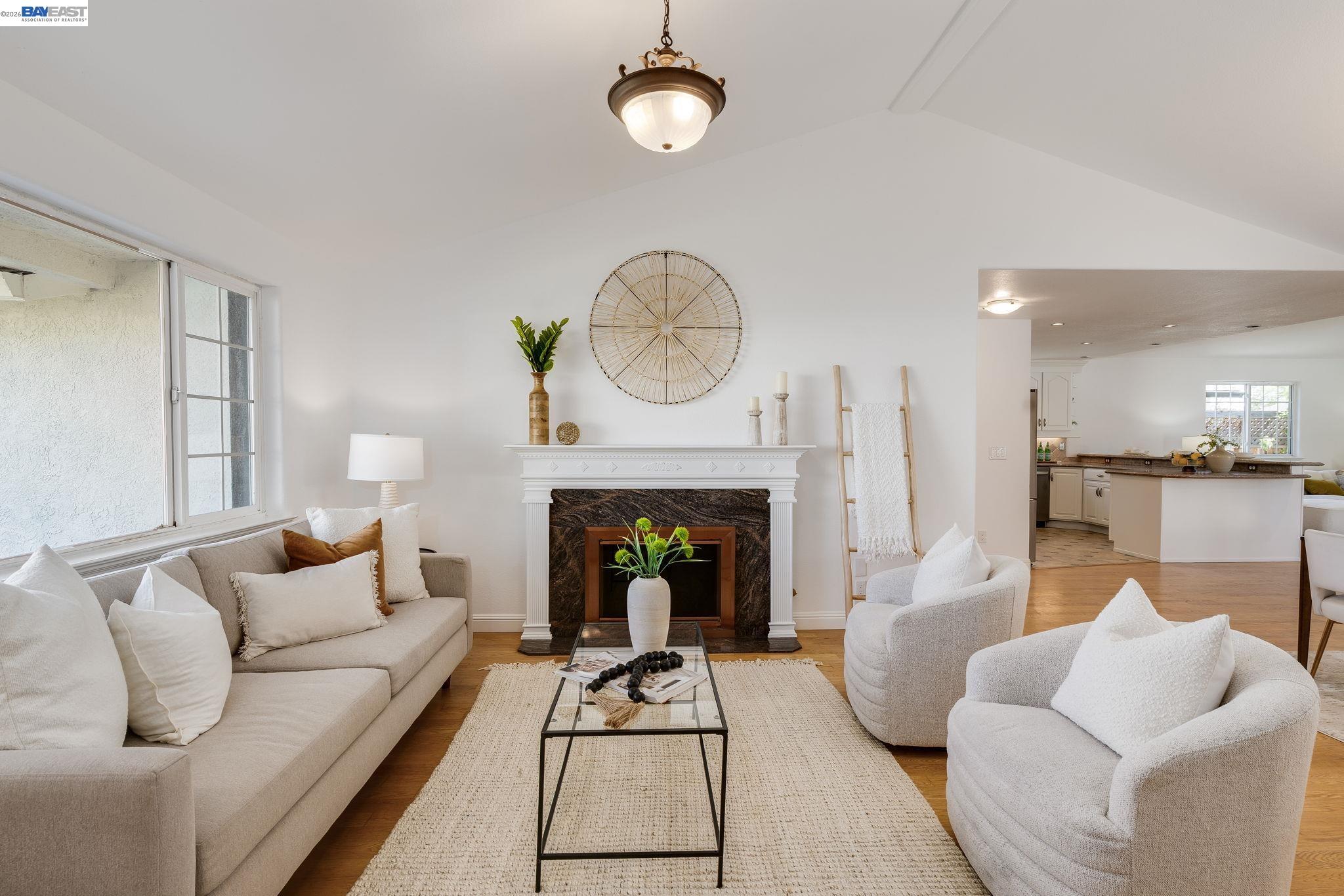 Detail Gallery Image 3 of 39 For 7434 Larkdale Ave, Dublin,  CA 94568 - 3 Beds | 2 Baths