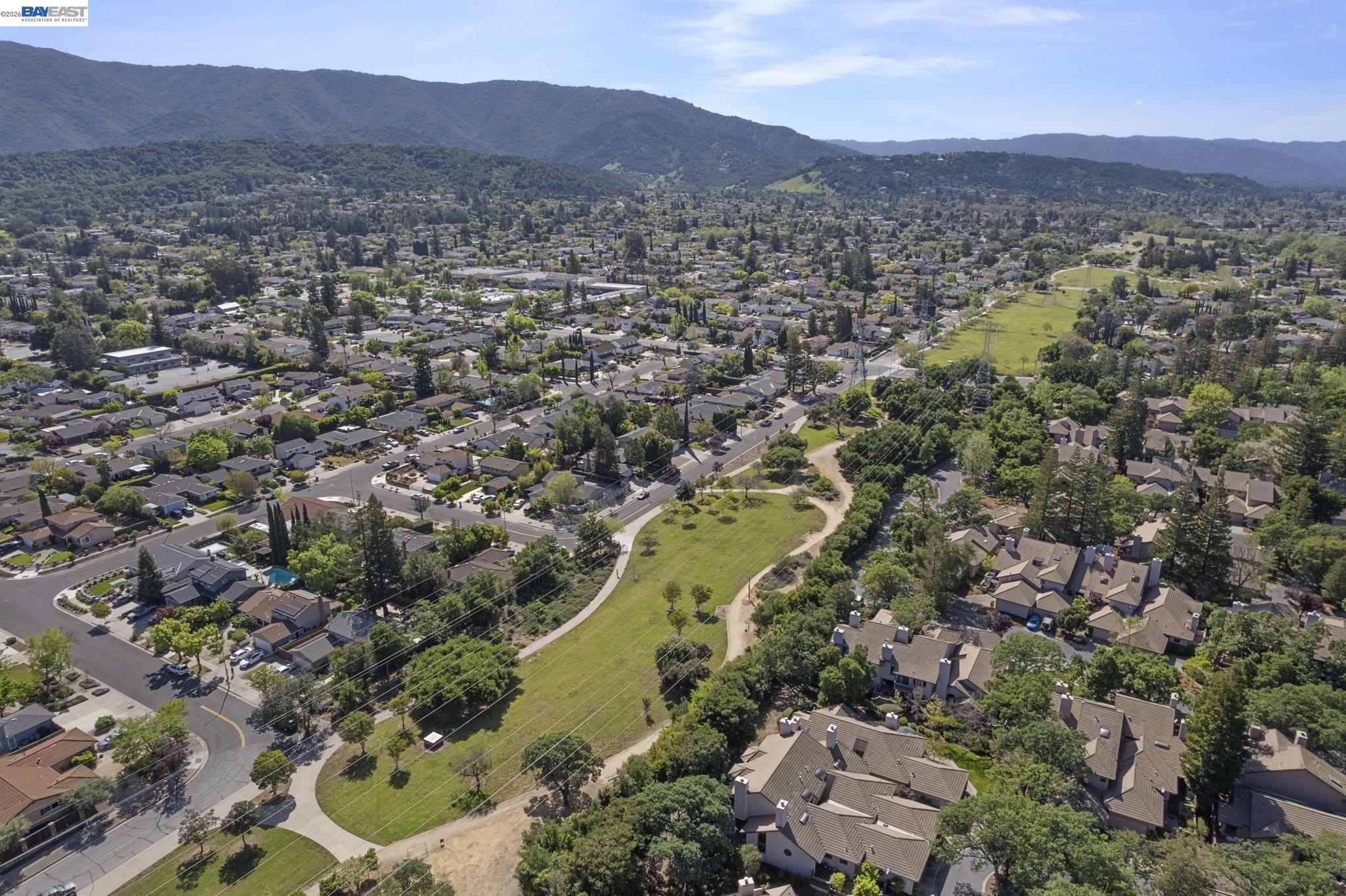 Detail Gallery Image 38 of 41 For 5982 Post Oak Cir, San Jose,  CA 95120 - 3 Beds | 3 Baths