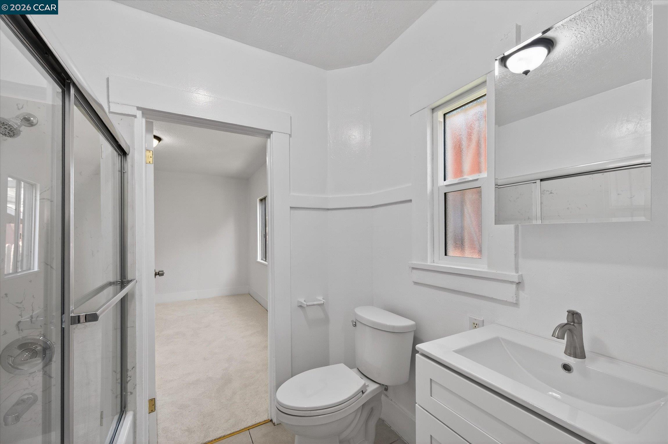 Detail Gallery Image 12 of 33 For 2837 Minna Ave, Oakland,  CA 94619 - 3 Beds | 2 Baths