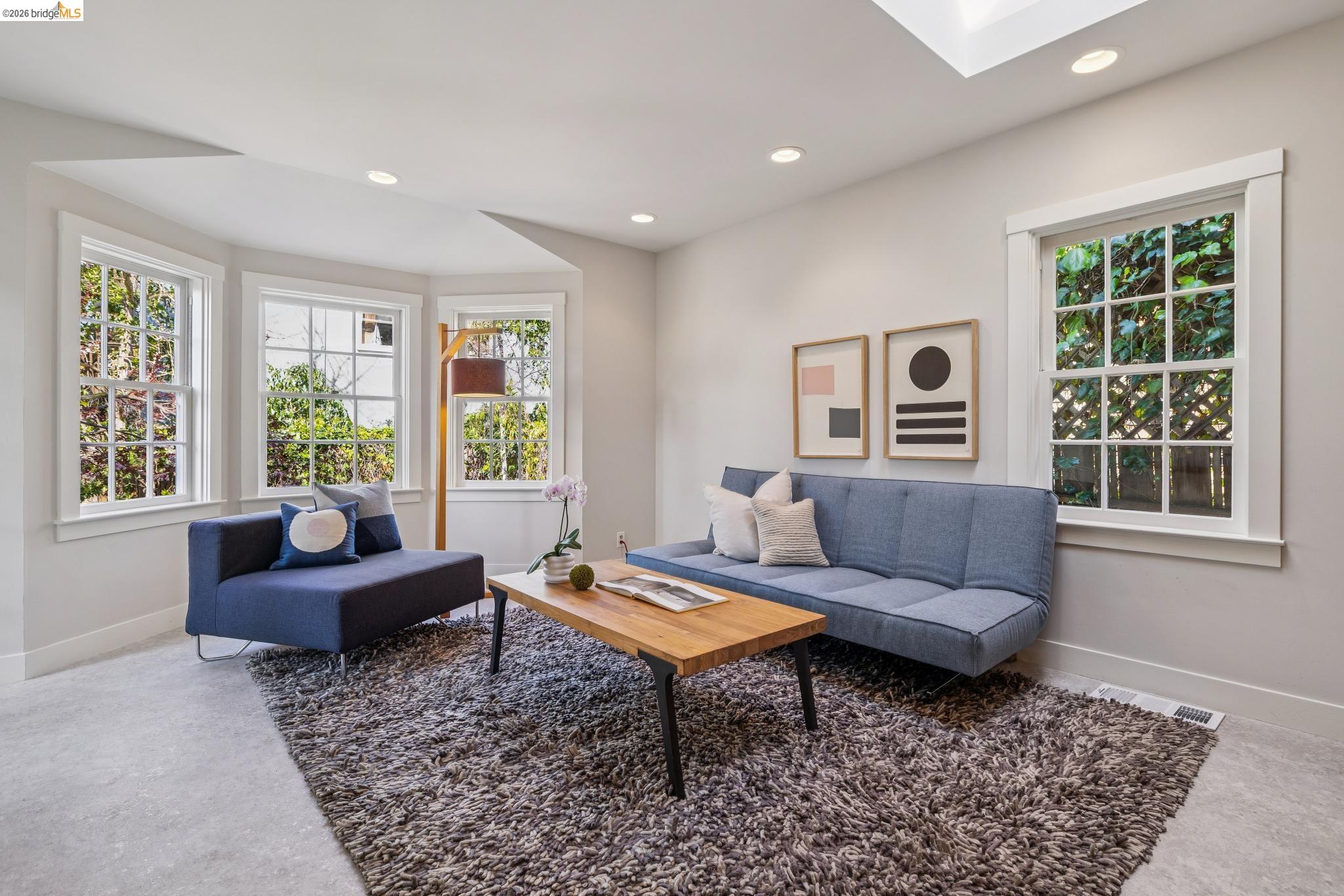 Detail Gallery Image 16 of 44 For 1815 Vine St, Berkeley,  CA 94703 - 3 Beds | 2 Baths