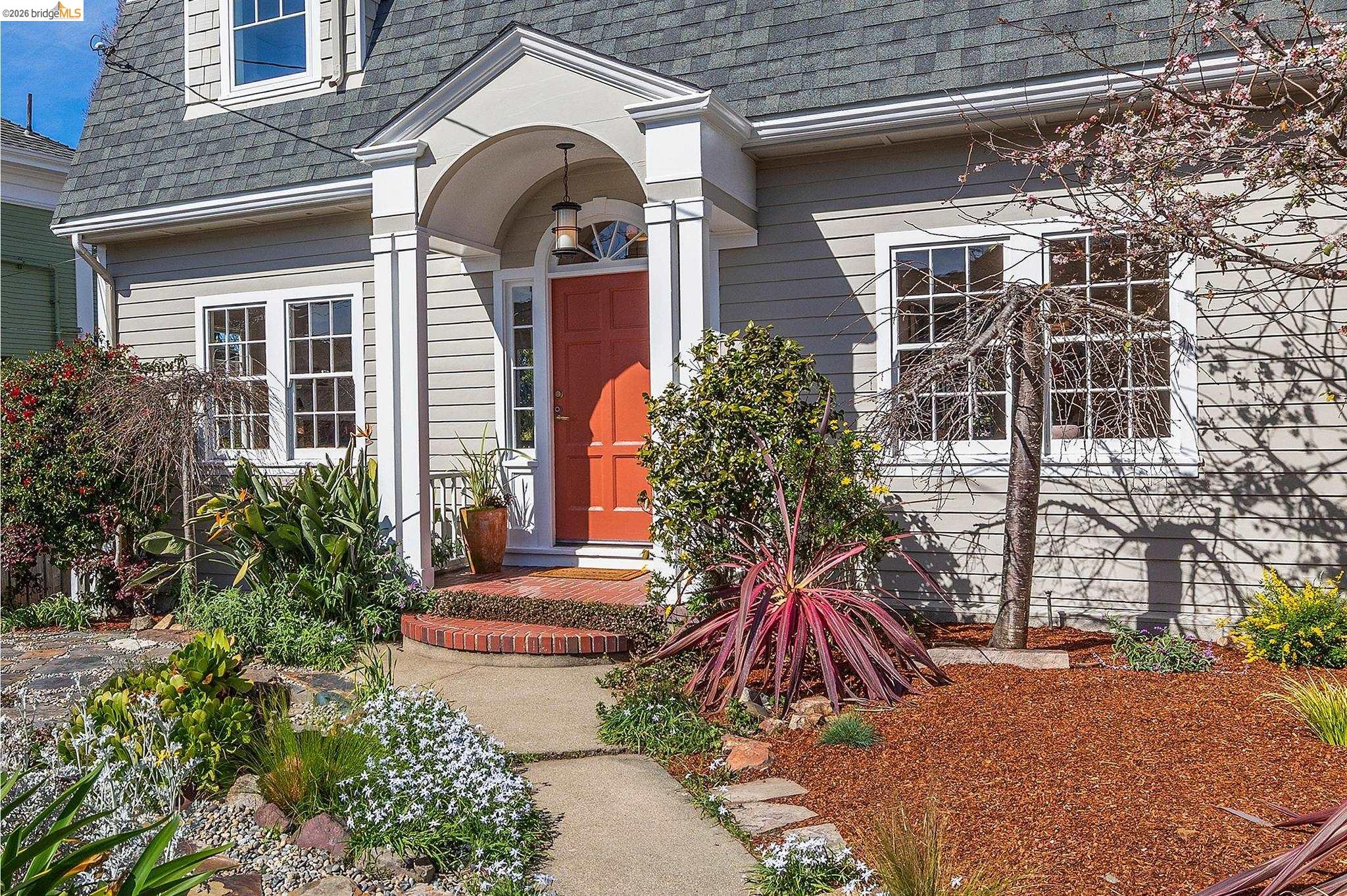 Detail Gallery Image 40 of 44 For 1815 Vine St, Berkeley,  CA 94703 - 3 Beds | 2 Baths