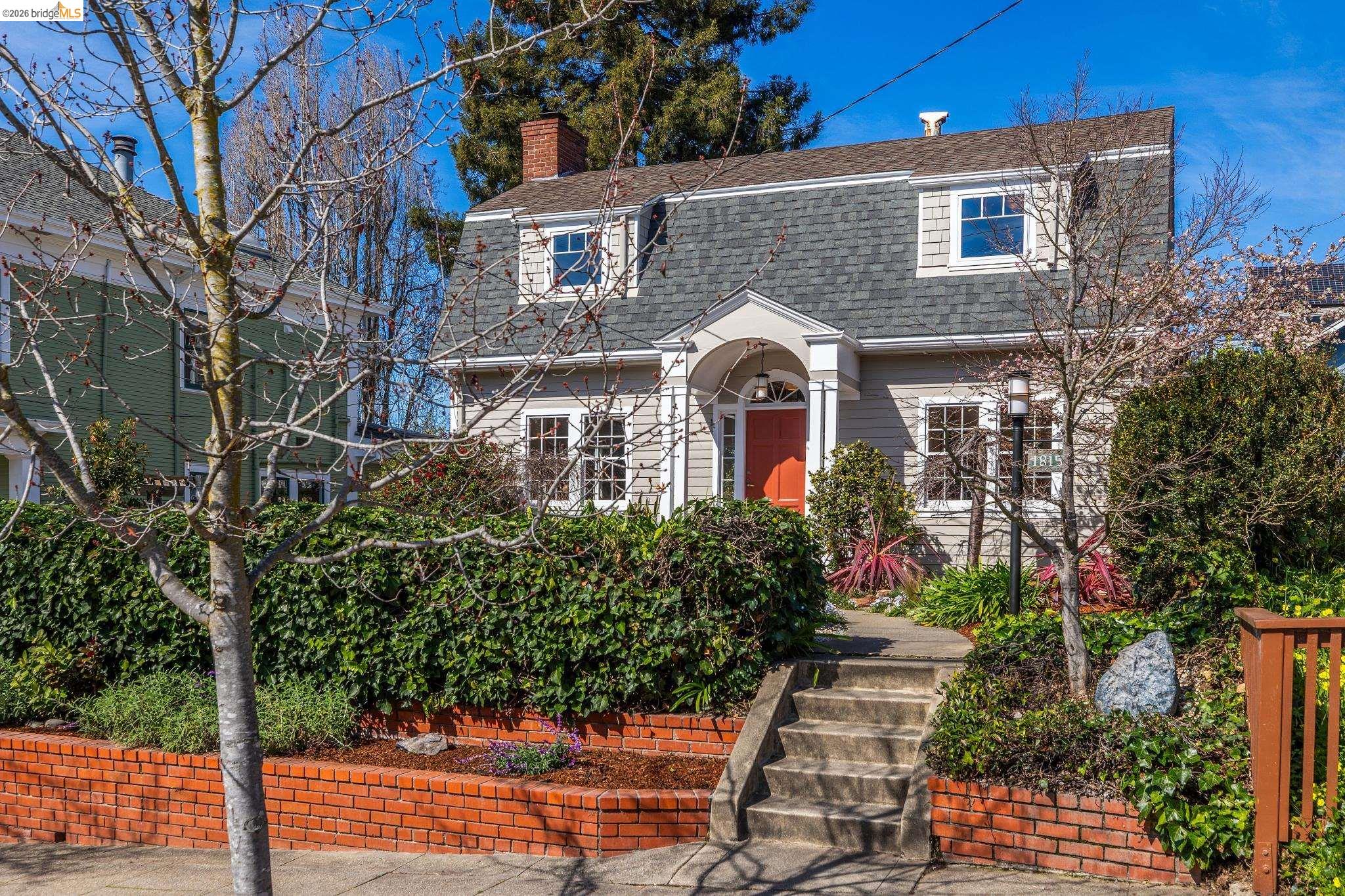 Detail Gallery Image 44 of 44 For 1815 Vine St, Berkeley,  CA 94703 - 3 Beds | 2 Baths