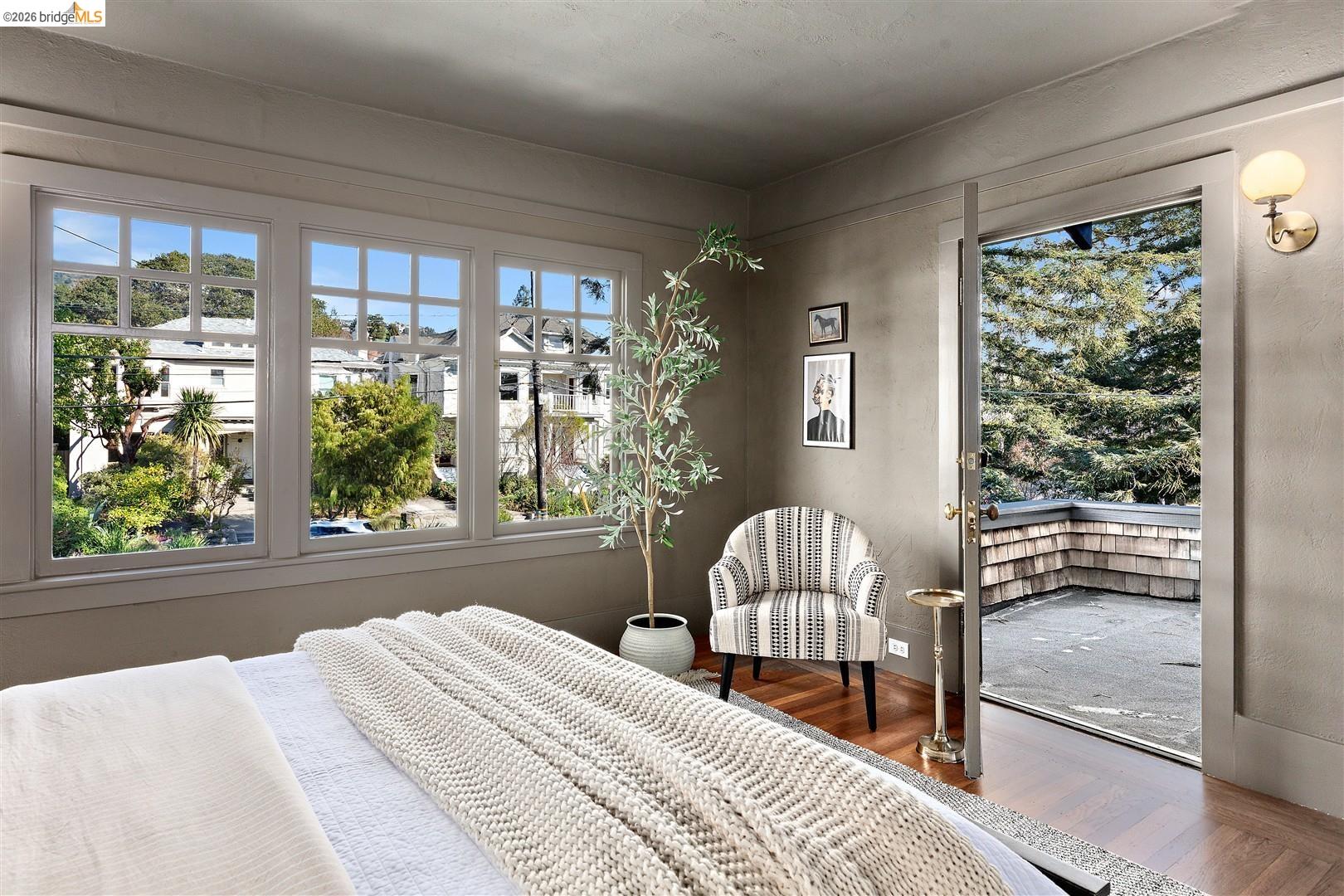 Detail Gallery Image 36 of 60 For 2962 Piedmont Ave, Berkeley,  CA 94705 - 3 Beds | 2/1 Baths
