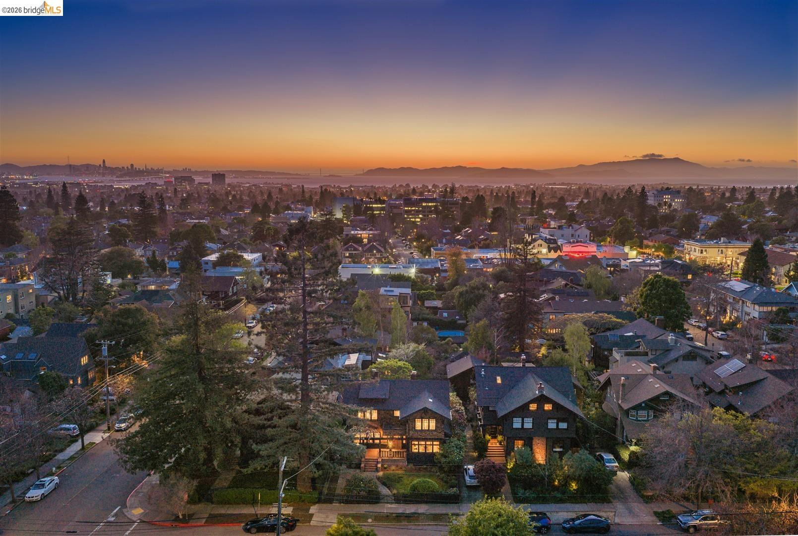 Detail Gallery Image 55 of 60 For 2962 Piedmont Ave, Berkeley,  CA 94705 - 3 Beds | 2/1 Baths