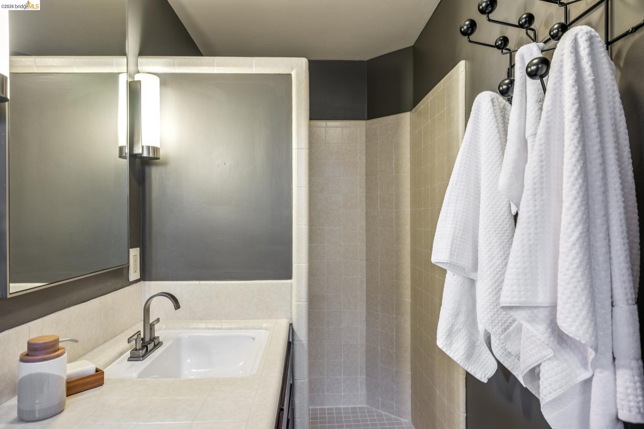 Detail Gallery Image 48 of 59 For 148 Highland Blvd, Kensington,  CA 94708 - 4 Beds | 3 Baths