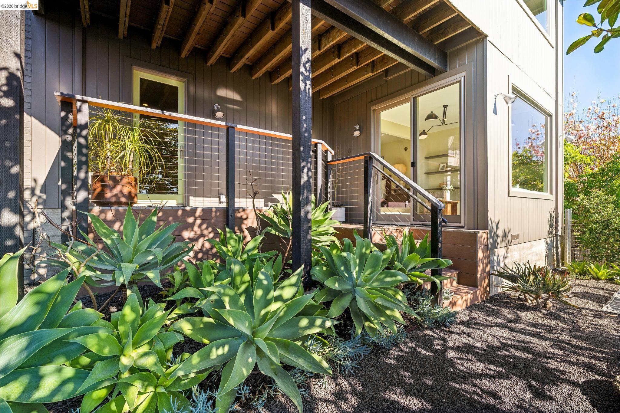 Detail Gallery Image 50 of 59 For 148 Highland Blvd, Kensington,  CA 94708 - 4 Beds | 3 Baths