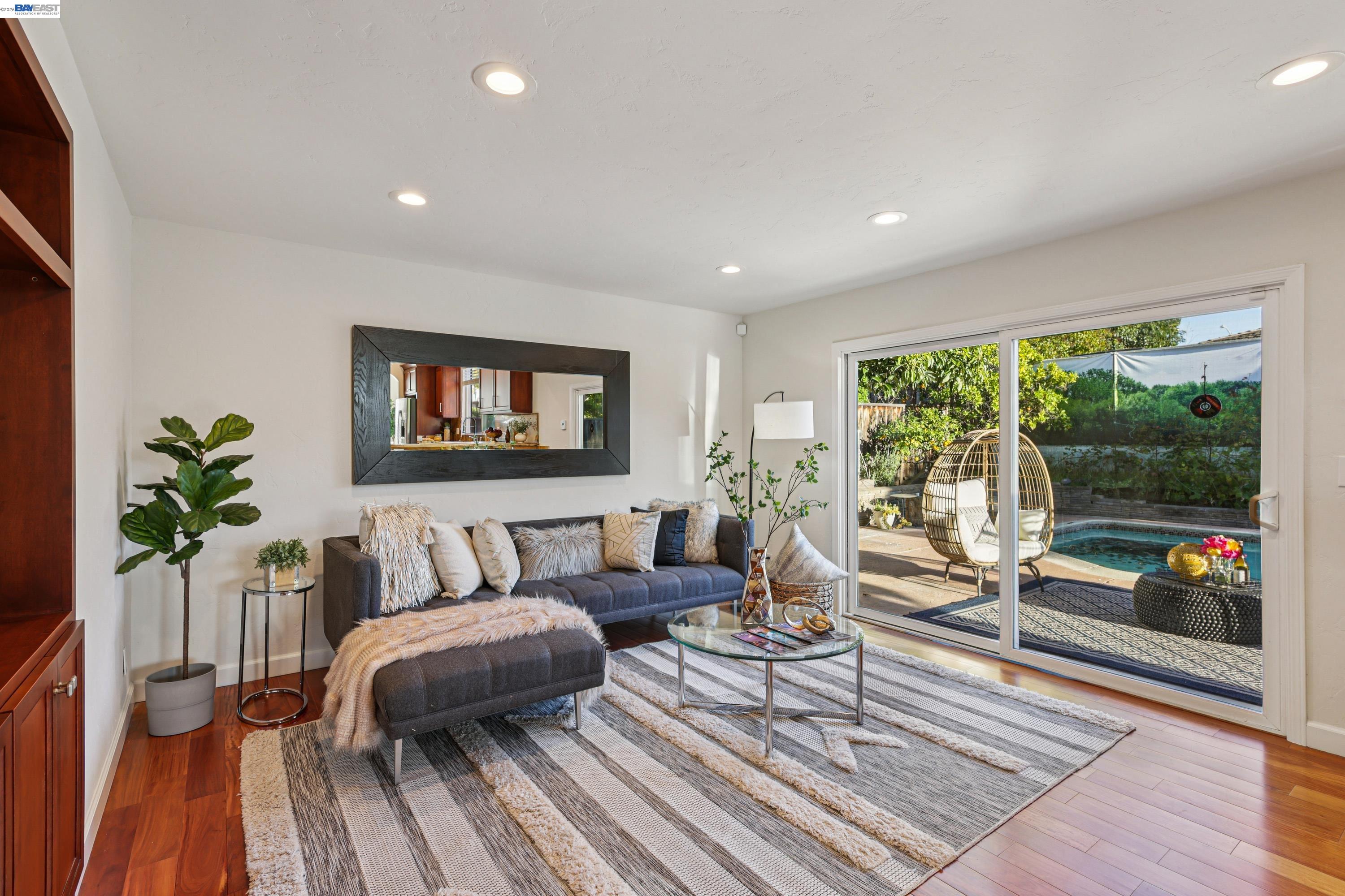 Detail Gallery Image 7 of 40 For 465 Wilaneta Ave, Fremont,  CA 94539 - 4 Beds | 2/1 Baths