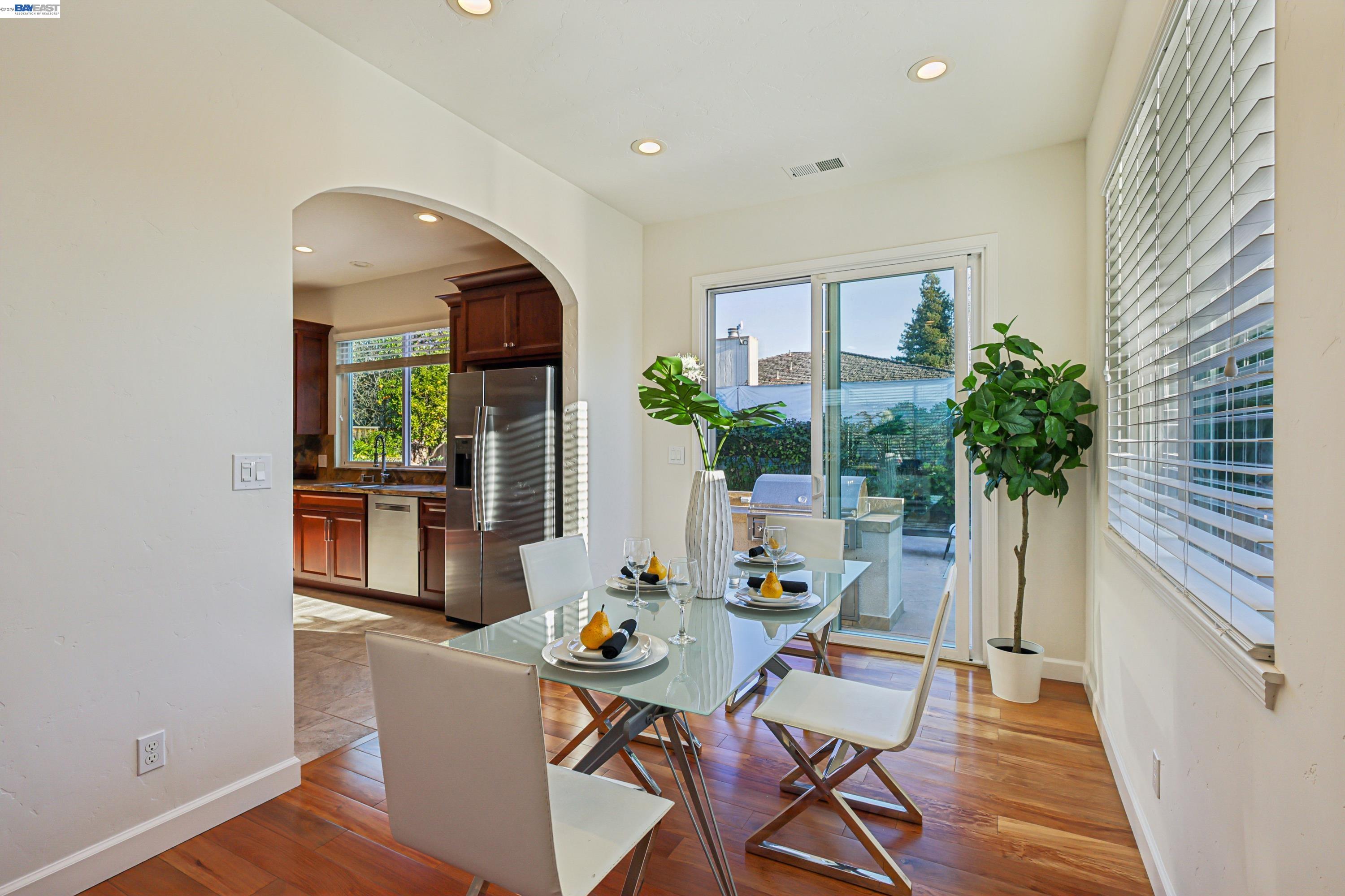 Detail Gallery Image 9 of 40 For 465 Wilaneta Ave, Fremont,  CA 94539 - 4 Beds | 2/1 Baths
