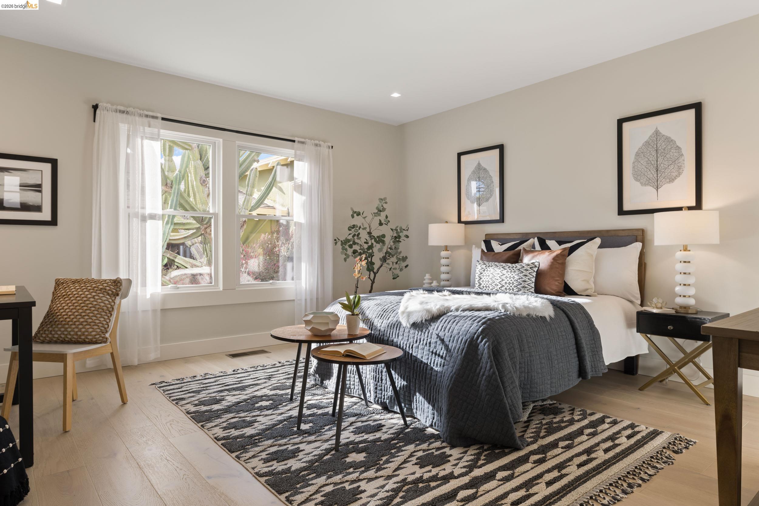 Detail Gallery Image 22 of 49 For 636 56th St, Oakland,  CA 94609 - 4 Beds | 3/1 Baths