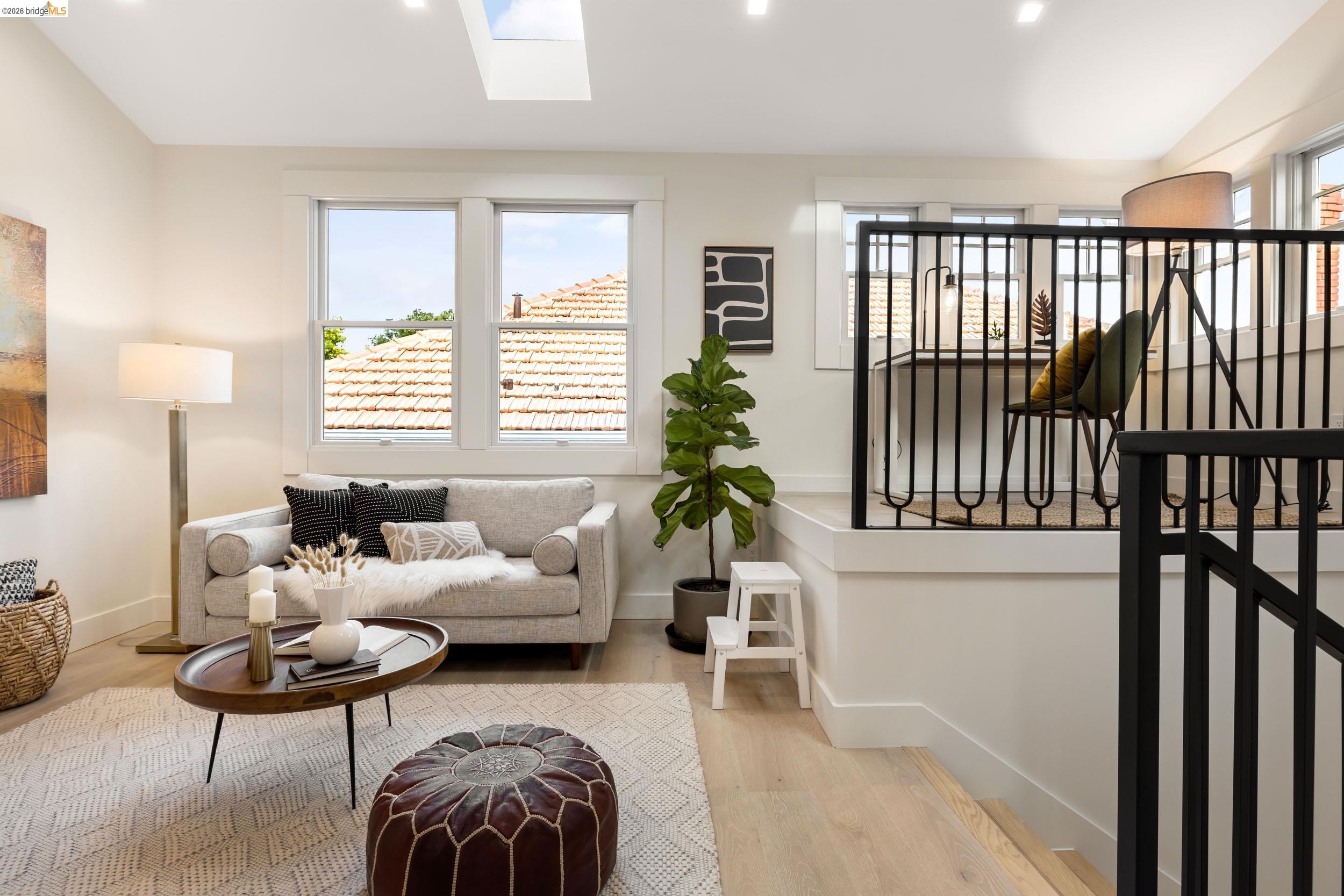 Detail Gallery Image 25 of 49 For 636 56th St, Oakland,  CA 94609 - 4 Beds | 3/1 Baths