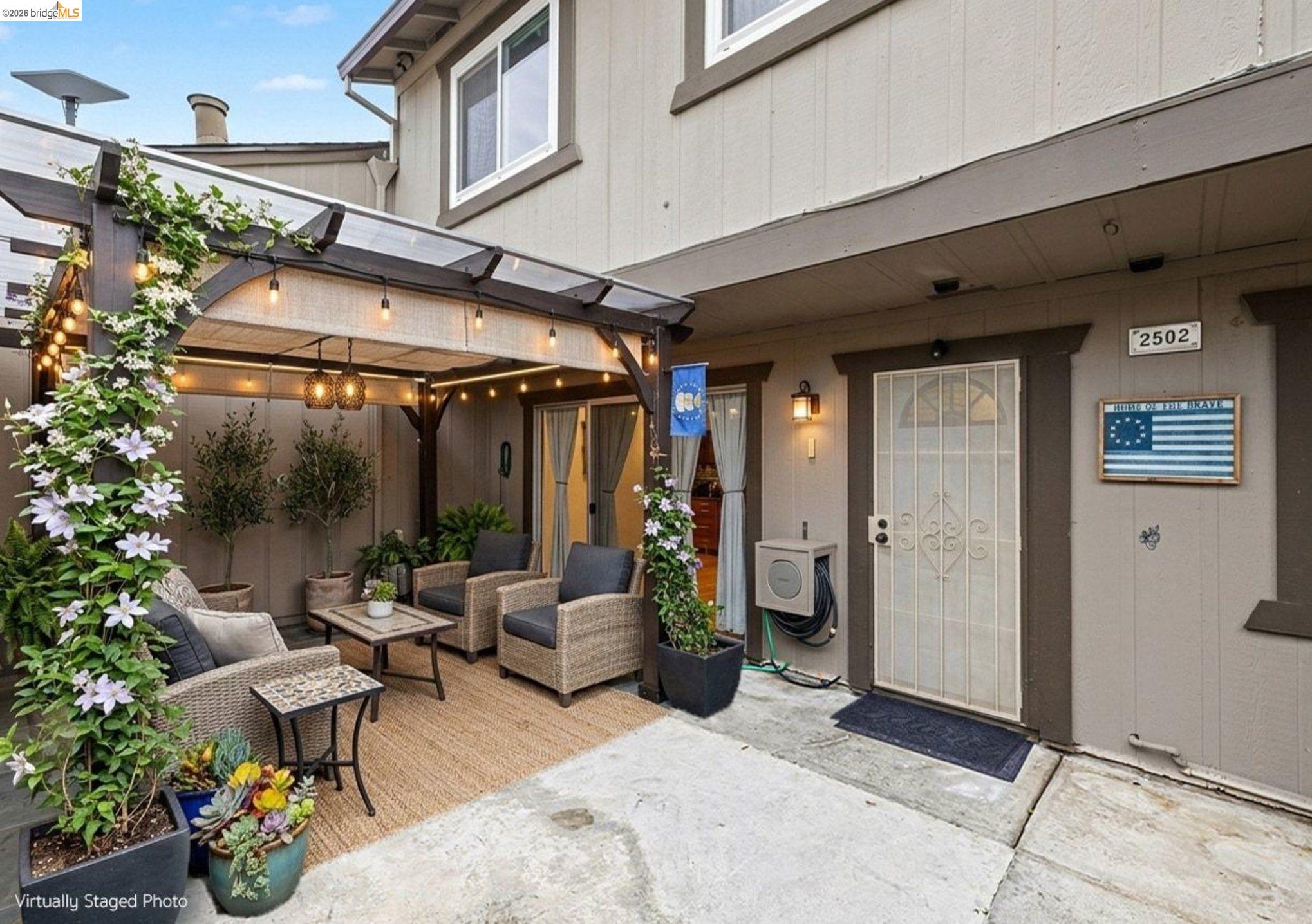 Front Image Thumbnail for EB41125941