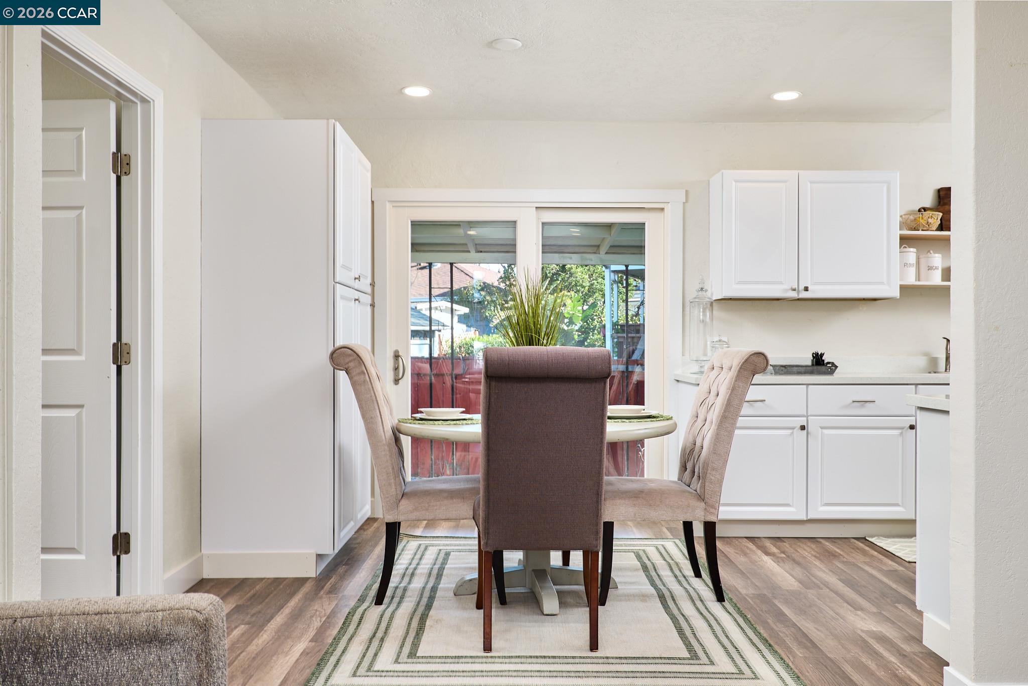 Detail Gallery Image 8 of 28 For 1143 Cook St, Antioch,  CA 94509 - 3 Beds | 2 Baths