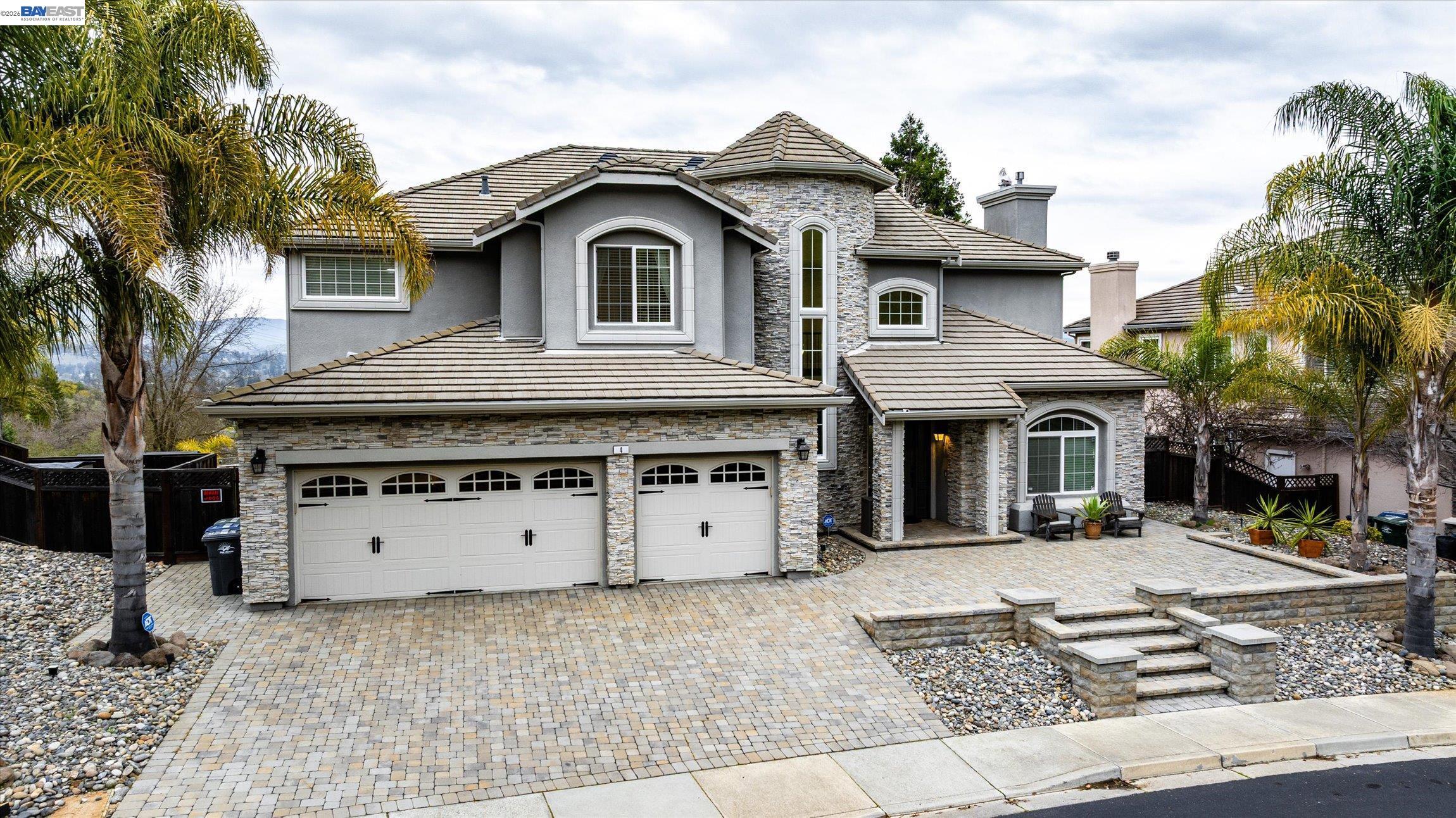 Detail Gallery Image 3 of 60 For 4 Majestic Oak Ct, San Ramon,  CA 94583 - 5 Beds | 4/1 Baths