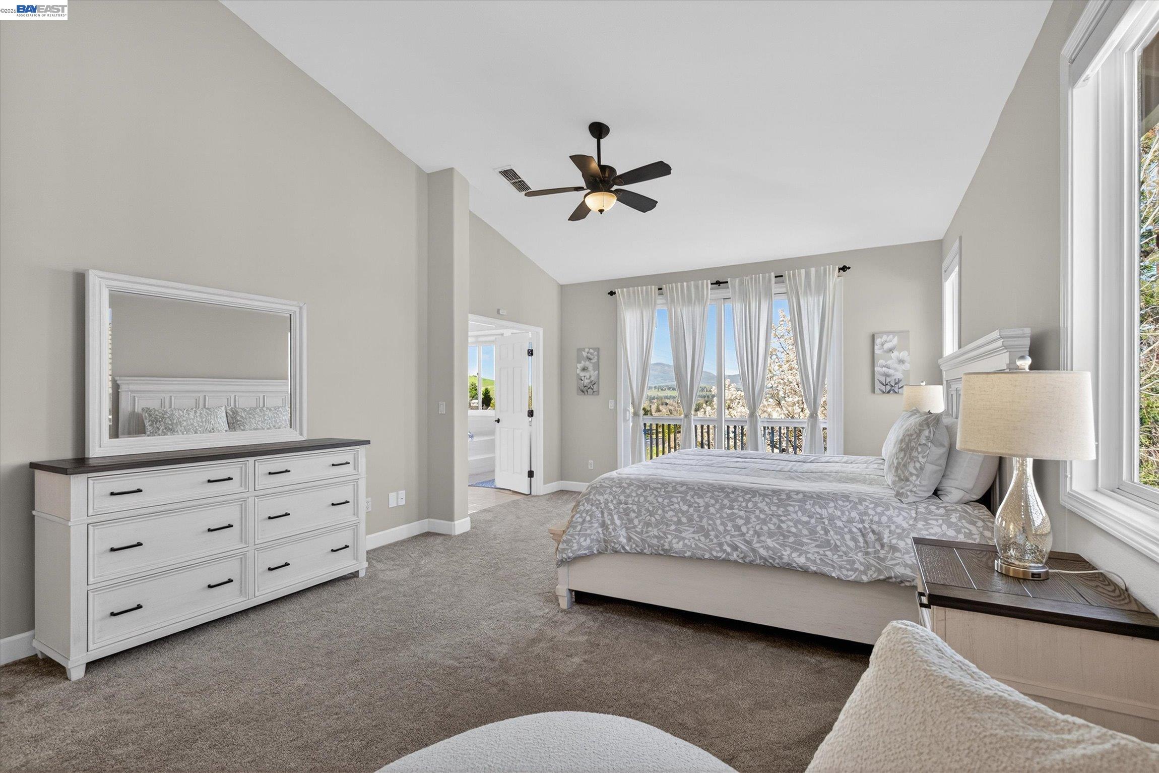 Detail Gallery Image 32 of 60 For 4 Majestic Oak Ct, San Ramon,  CA 94583 - 5 Beds | 4/1 Baths