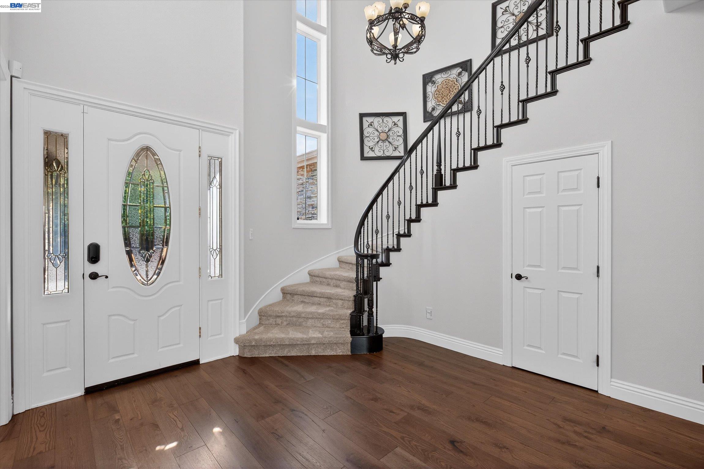 Detail Gallery Image 5 of 60 For 4 Majestic Oak Ct, San Ramon,  CA 94583 - 5 Beds | 4/1 Baths