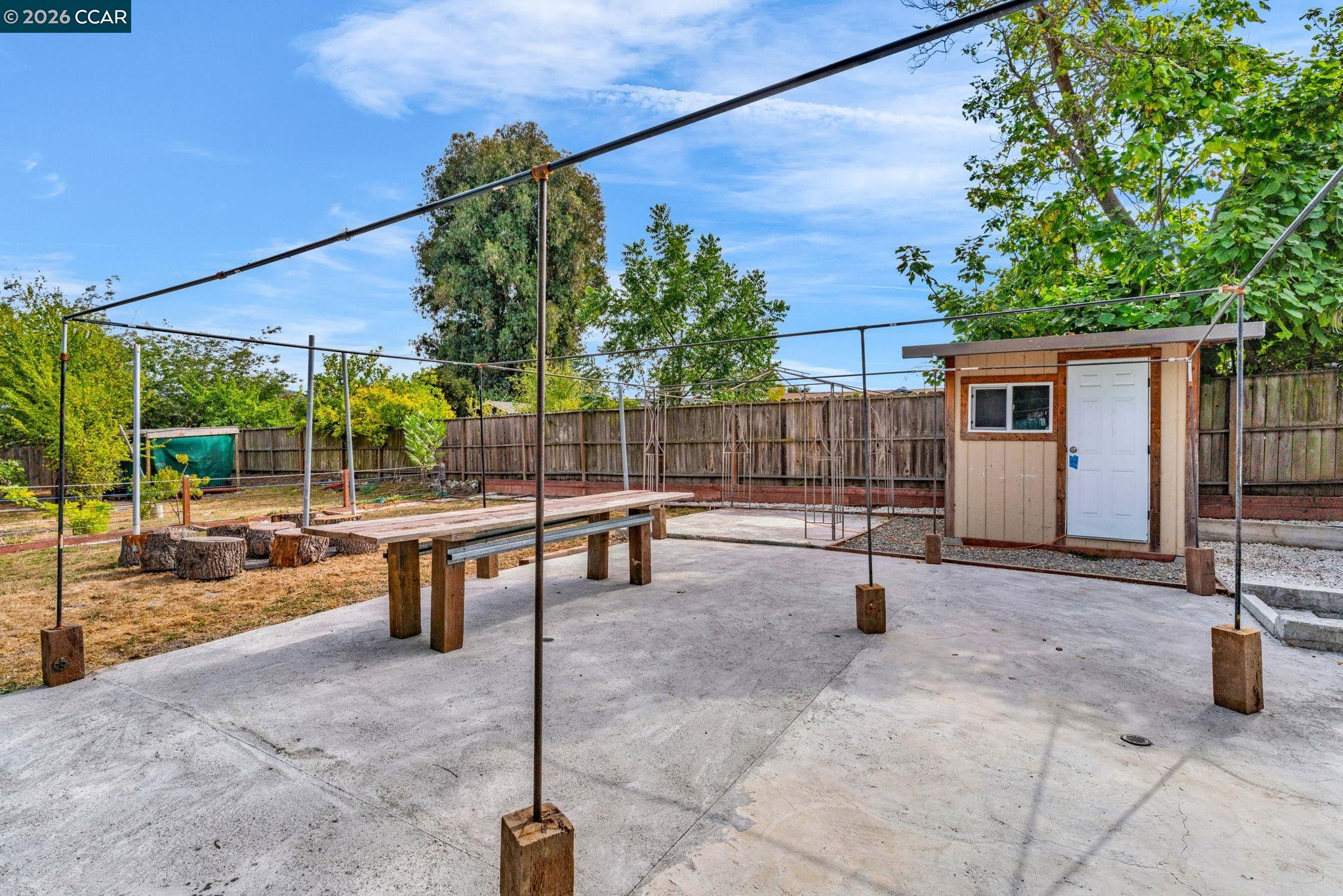 Detail Gallery Image 32 of 46 For 4778 Hilltop Drive, El Sobrante,  CA 94803 - 3 Beds | 1 Baths