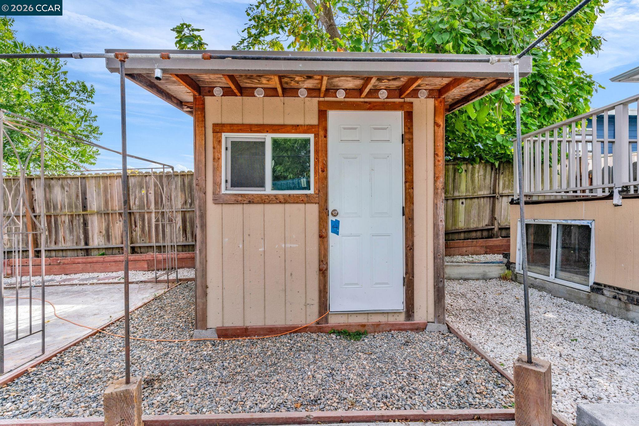 Detail Gallery Image 34 of 46 For 4778 Hilltop Drive, El Sobrante,  CA 94803 - 3 Beds | 1 Baths