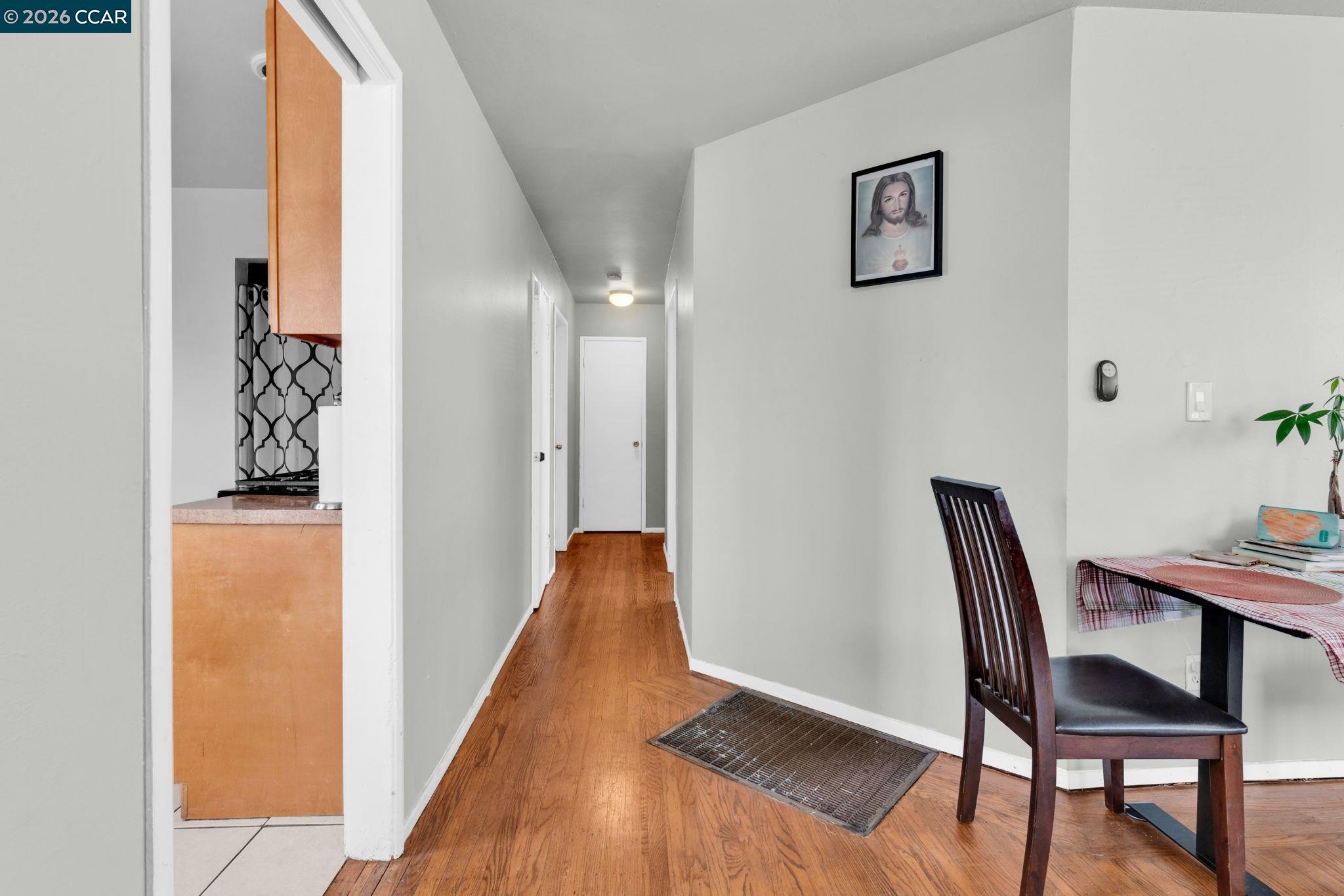 Detail Gallery Image 9 of 46 For 4778 Hilltop Drive, El Sobrante,  CA 94803 - 3 Beds | 1 Baths