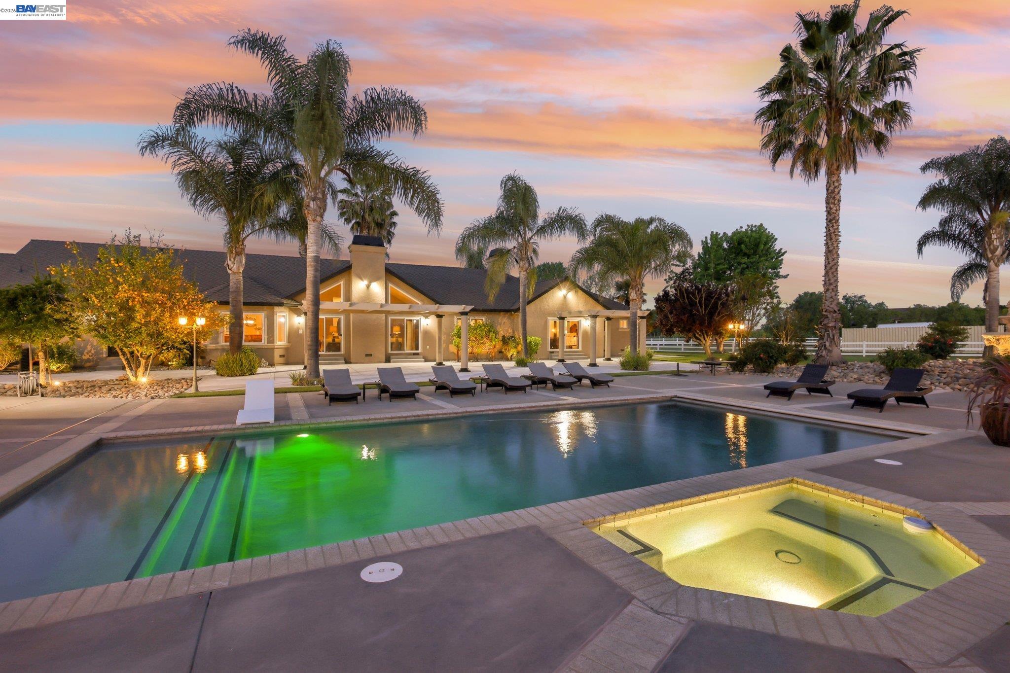 Detail Gallery Image 15 of 53 For 12755 Santa Teresa, San Jose,  CA 95046 - 5 Beds | 4 Baths