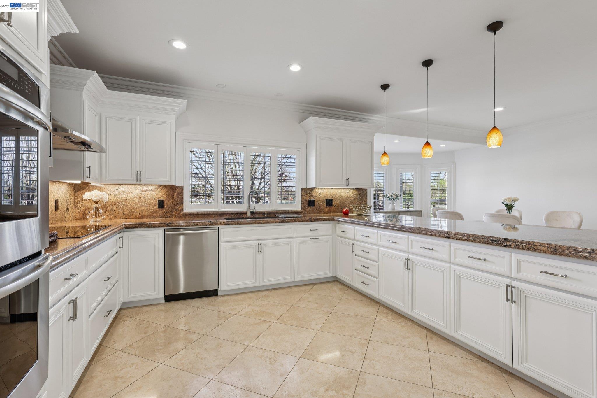 Detail Gallery Image 22 of 53 For 12755 Santa Teresa, San Jose,  CA 95046 - 5 Beds | 4 Baths