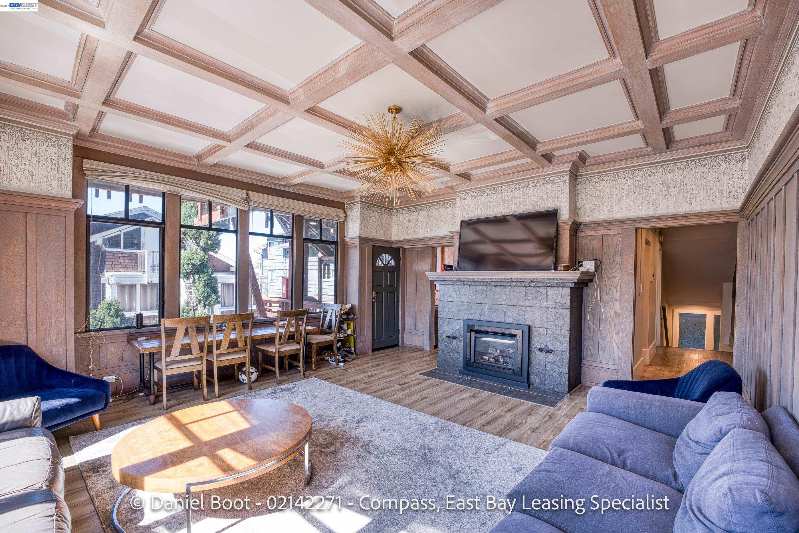 Front Image Thumbnail for BE41125948