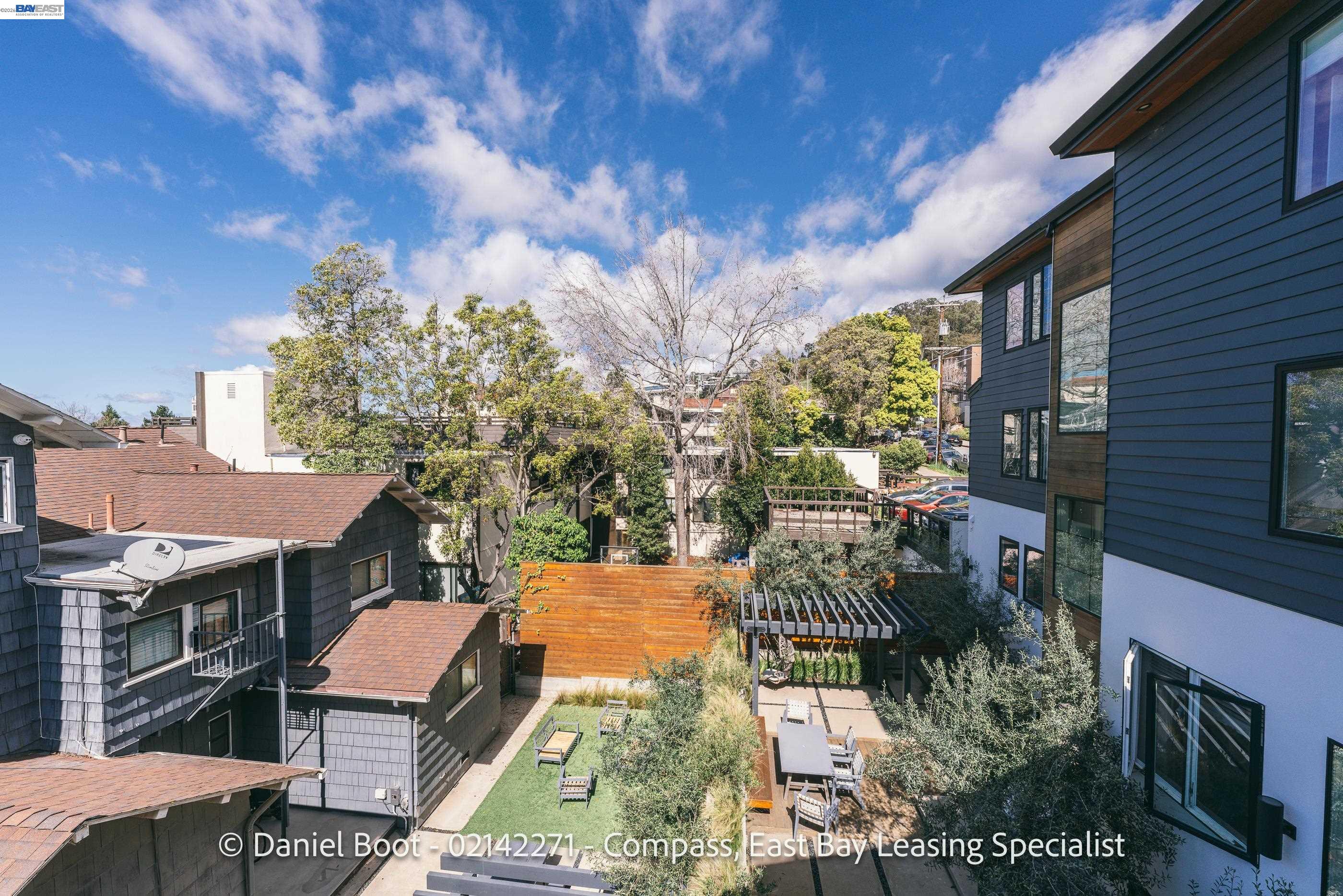 Detail Gallery Image 23 of 36 For 2905 Channing Way, Berkeley,  CA 94704 - 3 Beds | 1 Baths