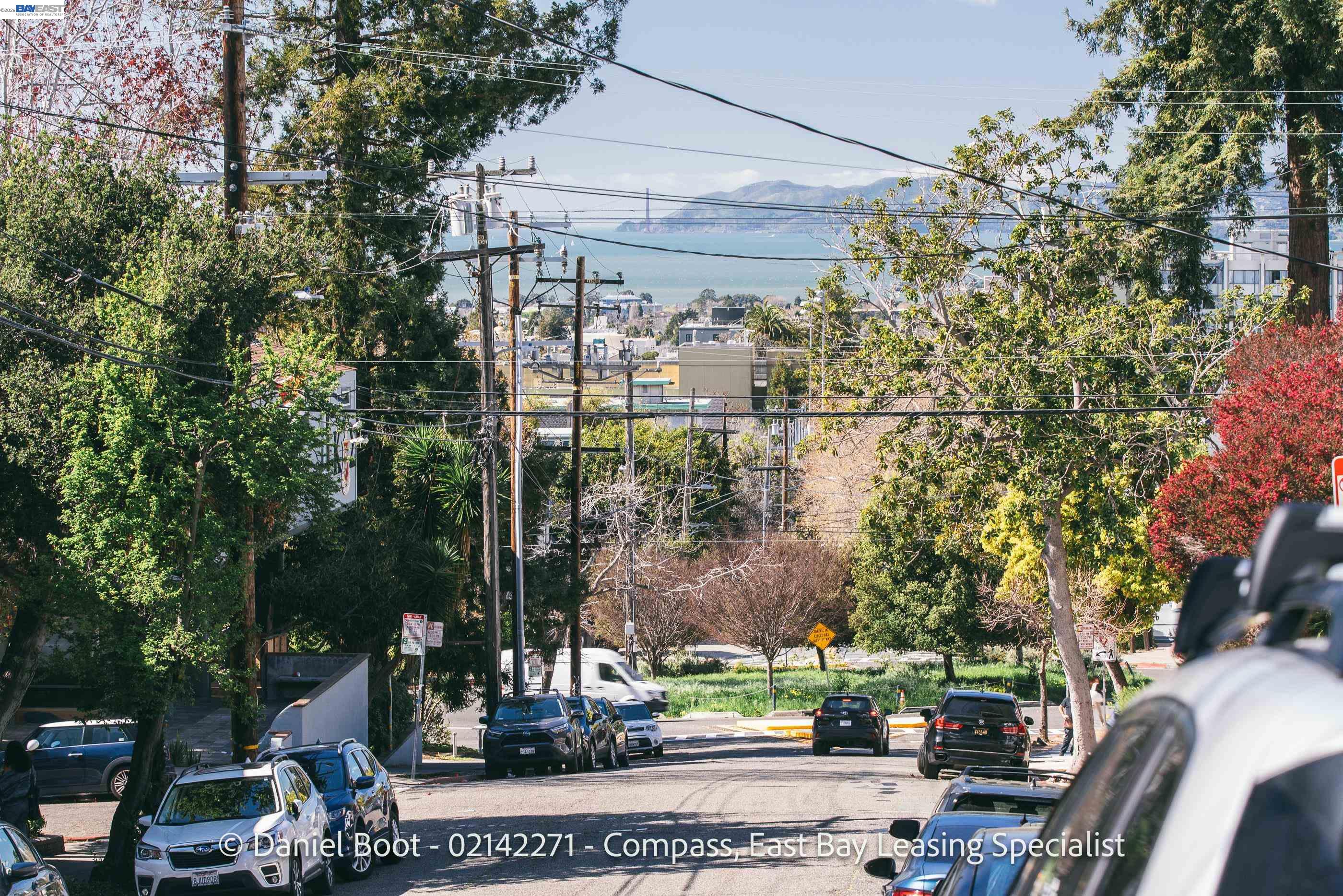 Detail Gallery Image 30 of 36 For 2905 Channing Way, Berkeley,  CA 94704 - 3 Beds | 1 Baths