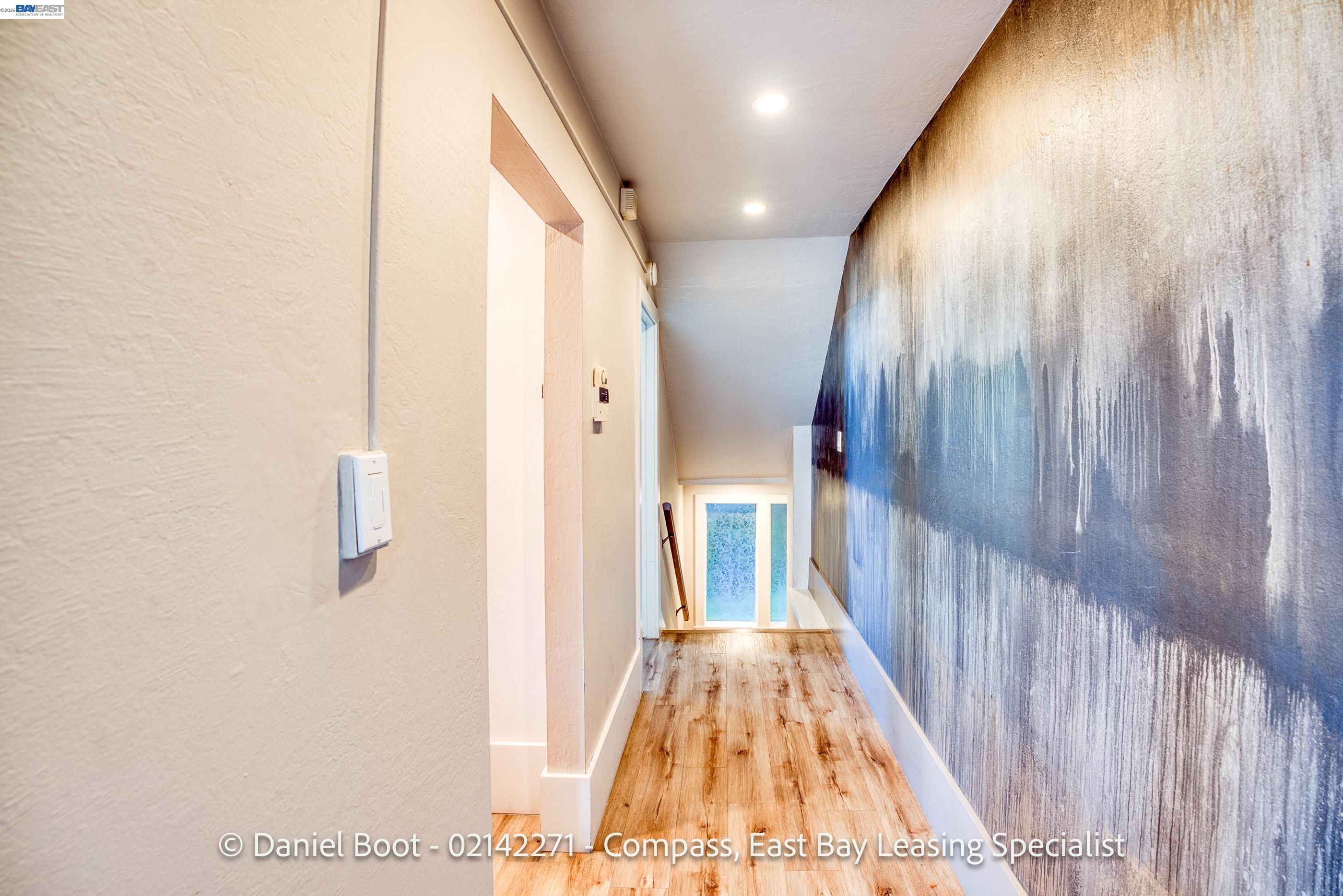 Detail Gallery Image 9 of 36 For 2905 Channing Way, Berkeley,  CA 94704 - 3 Beds | 1 Baths